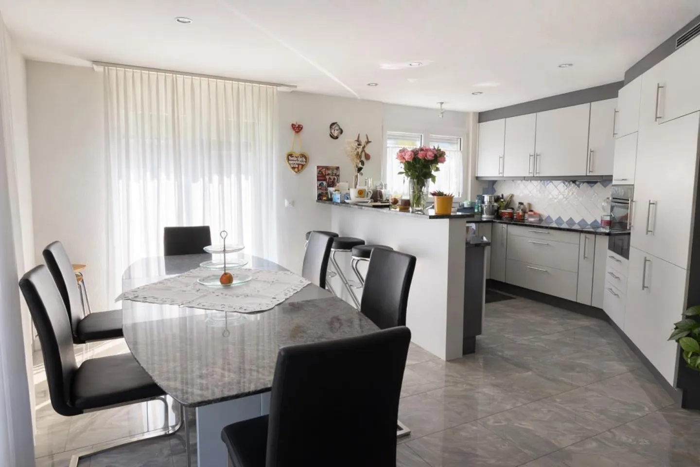 Paradiso familiare in una zona residenziale popolare e soleggiata - Foto 5 di 10