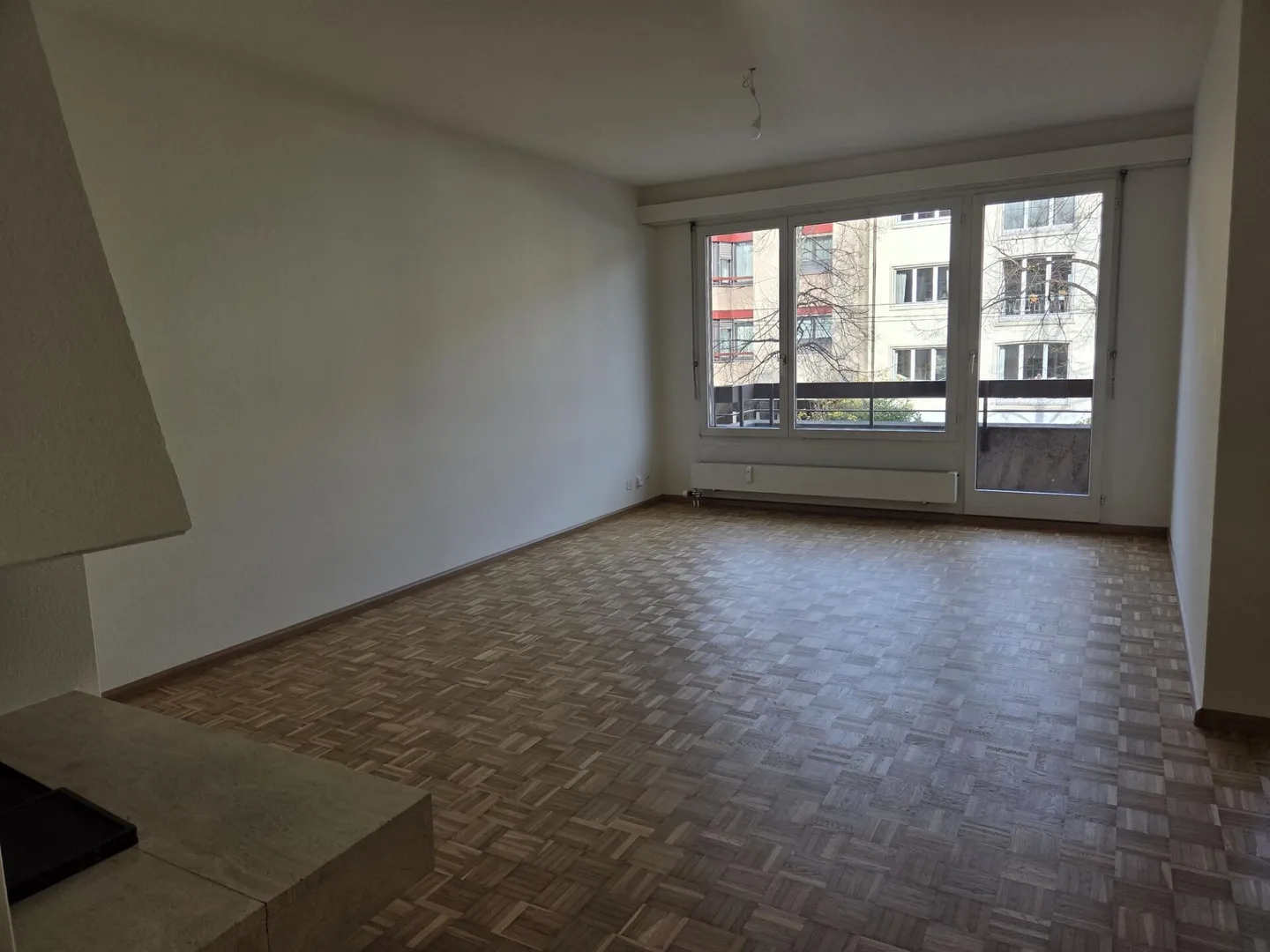 Bell'appartamento con cucina e bagno ristrutturati nella migliore posizione - Foto 4 di 10