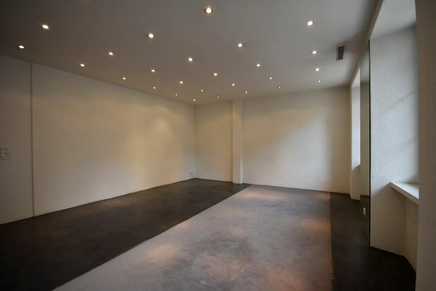 In the Middle - Office for Rent in Zug - Photo 3 of 4