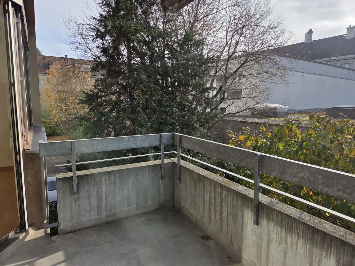 Bell'appartamento con cucina e bagno ristrutturati nella migliore posizione - Foto 9 di 10