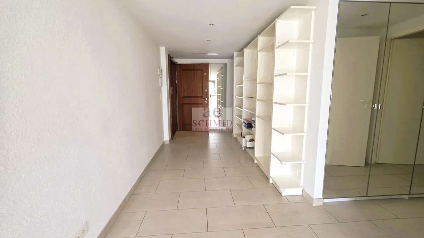 Magnifique Appartement avec Vue Lac - Photo 6 sur 11
