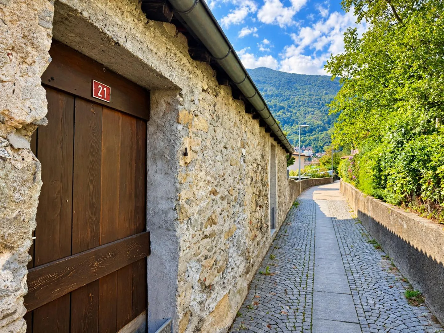 Maison rustique de 4 pièces à rénover - Photo 8 sur 10