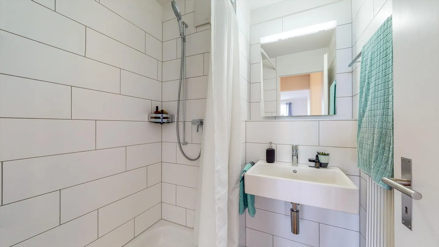 Appartement à louer - Photo 2 sur 9