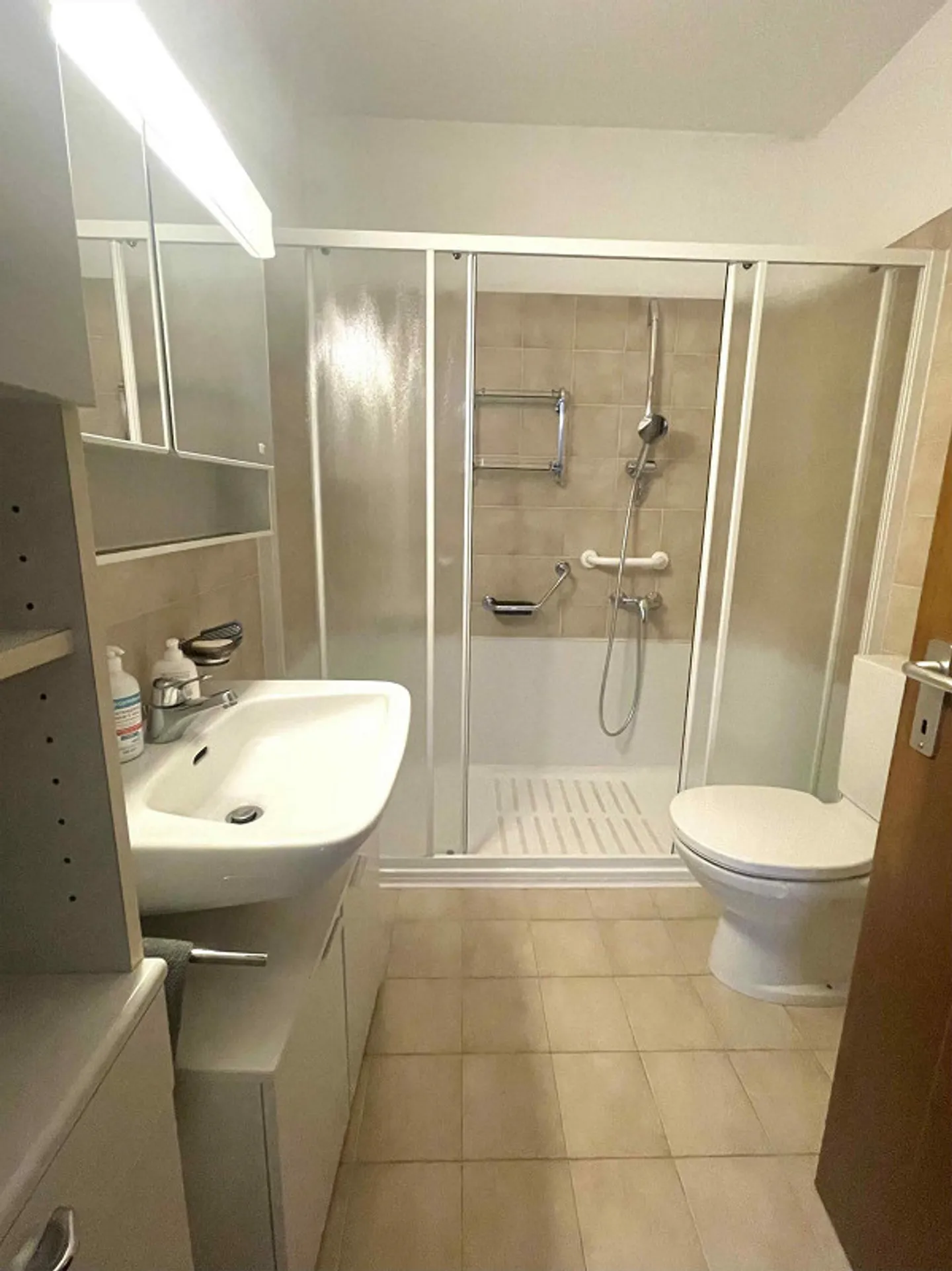 Verkauf einer hellen 2 1/2-Zimmer-Wohnung - Foto 4 von 5