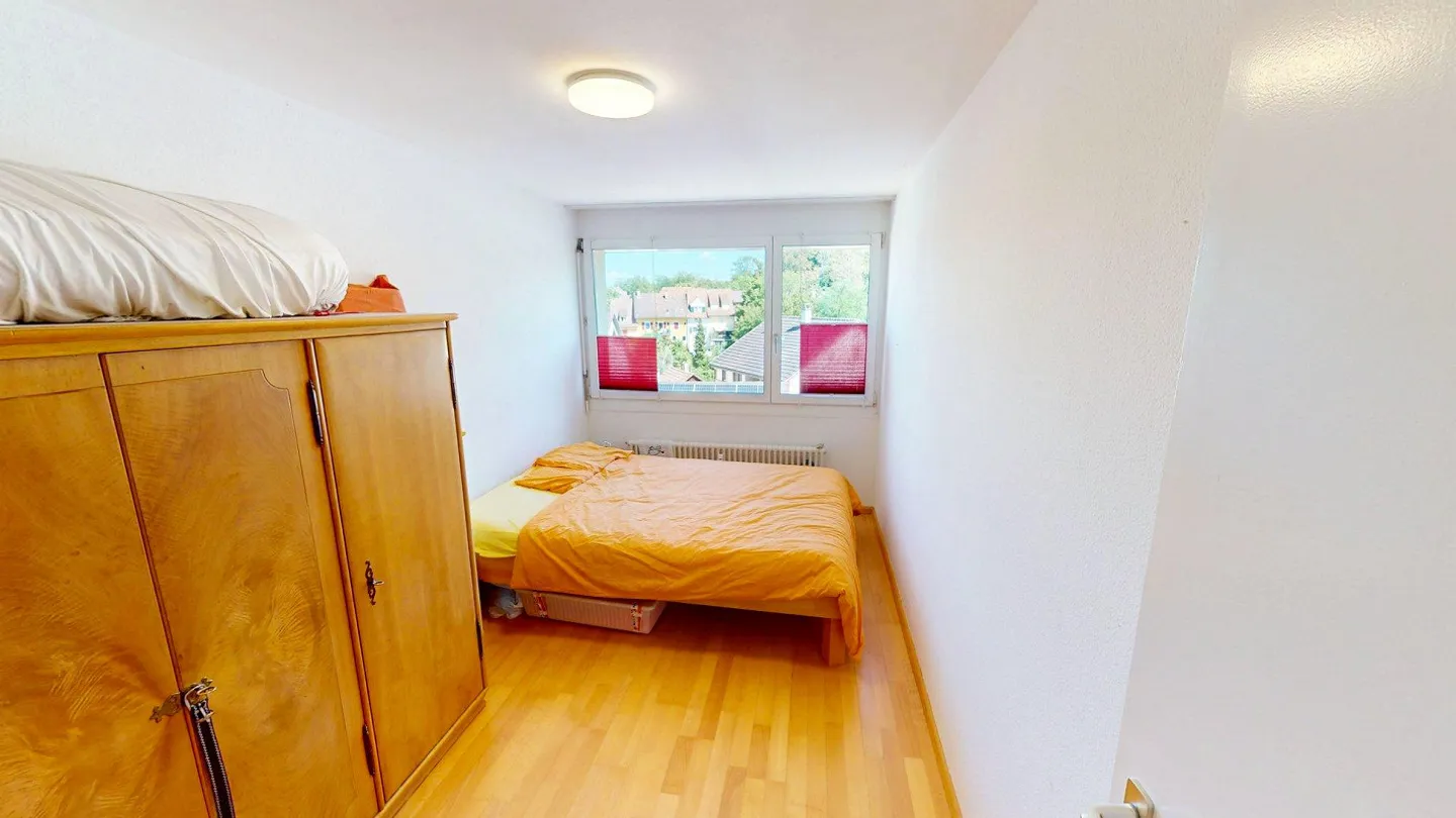 4.5 Zimmer Wohnung mit sonniger Aussicht auf die Ergolz - Foto 5 di 17