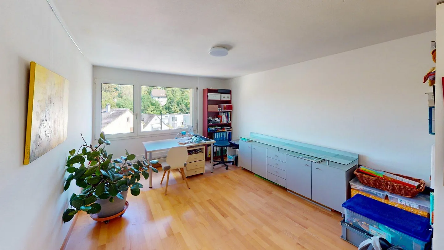 4.5 Zimmer Wohnung mit sonniger Aussicht auf die Ergolz - Foto 7 di 17