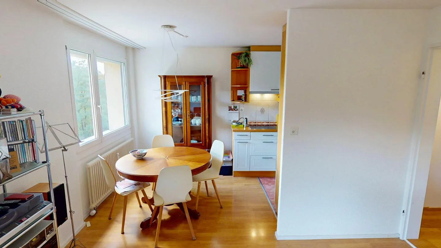 4.5 Zimmer Wohnung mit sonniger Aussicht auf die Ergolz - Foto 12 di 17