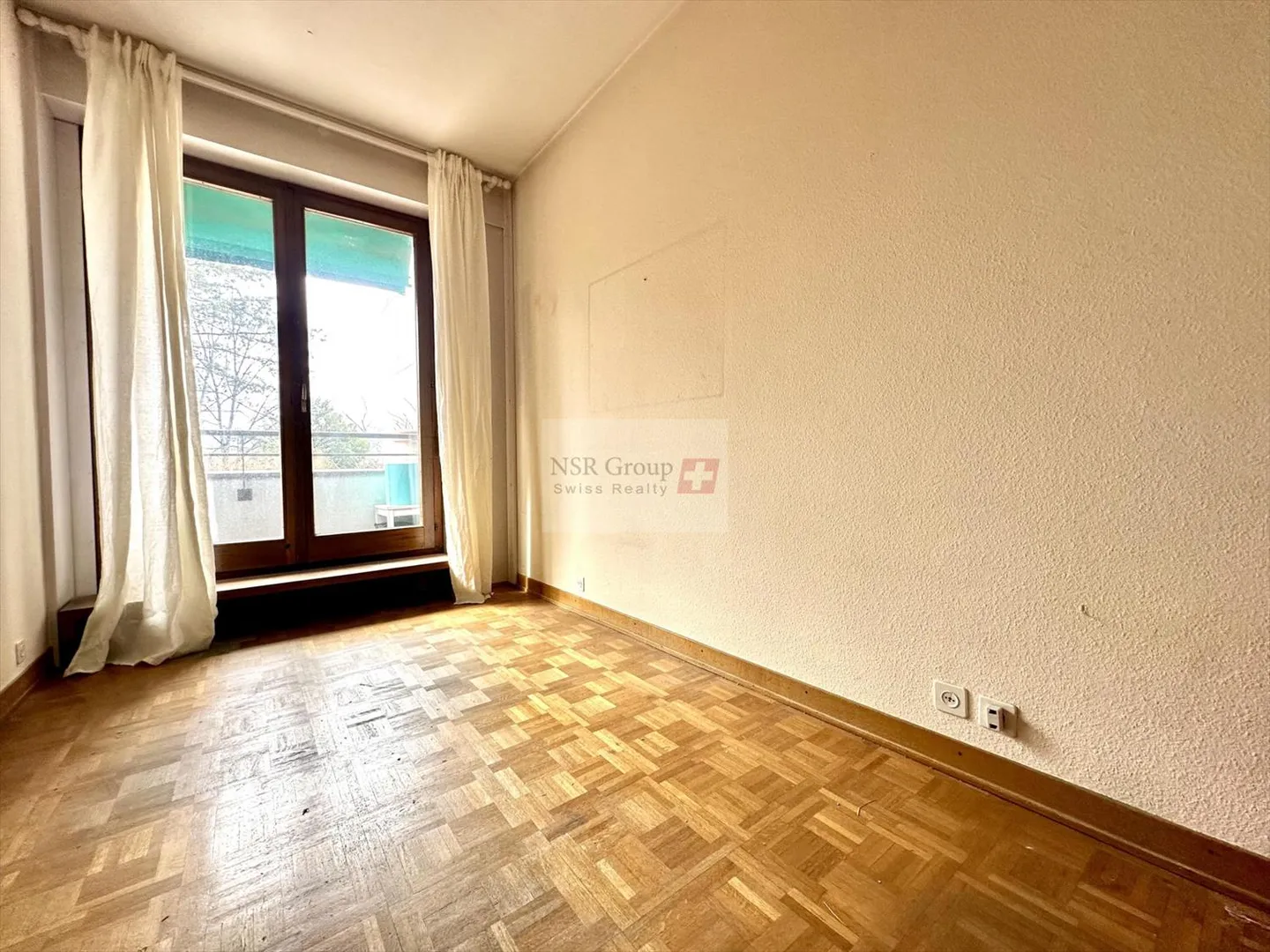 Prestige Apartment in a Secured Residence - Sale in SI - Photo 3 of 3
