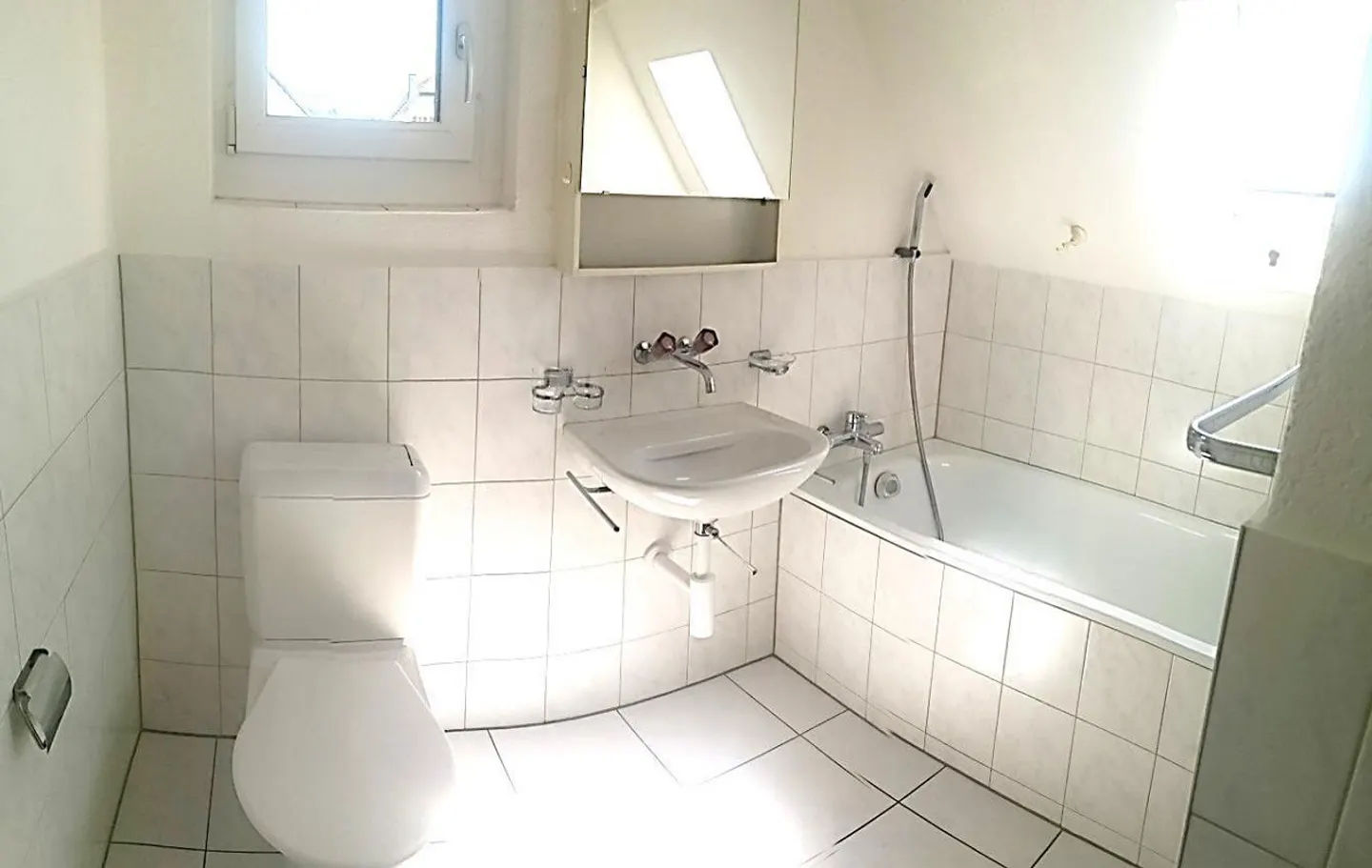Charmante Wohnung mit Balkon - Foto 2 von 4