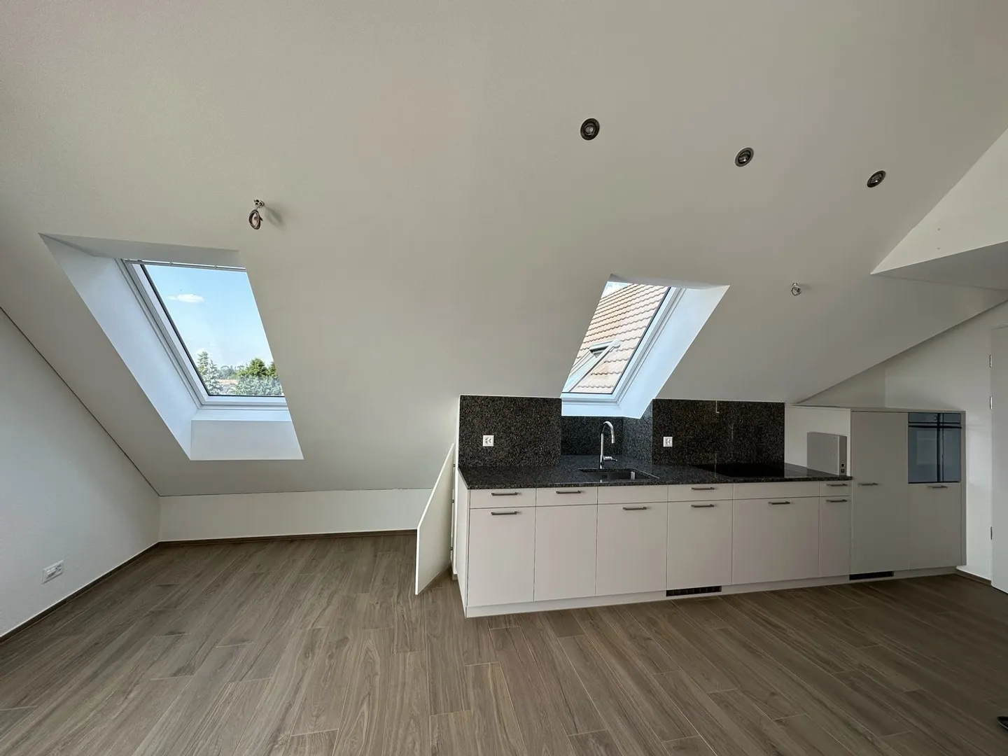 Appartement de 2,5 pièces central à louer - Photo 3 sur 8