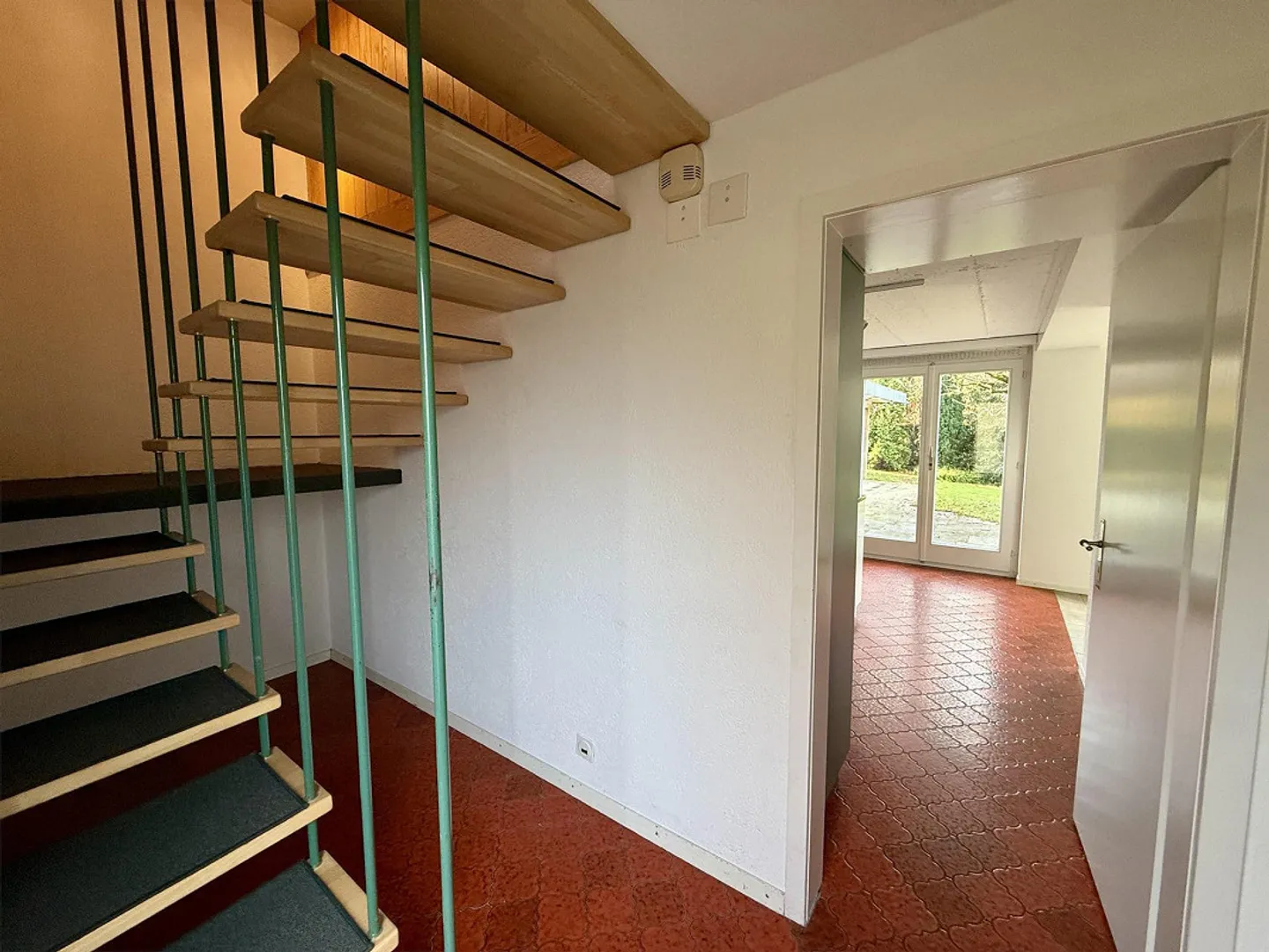 Charmante 3.5 Zimmer-Einliegerwohnung - Photo 4 sur 11