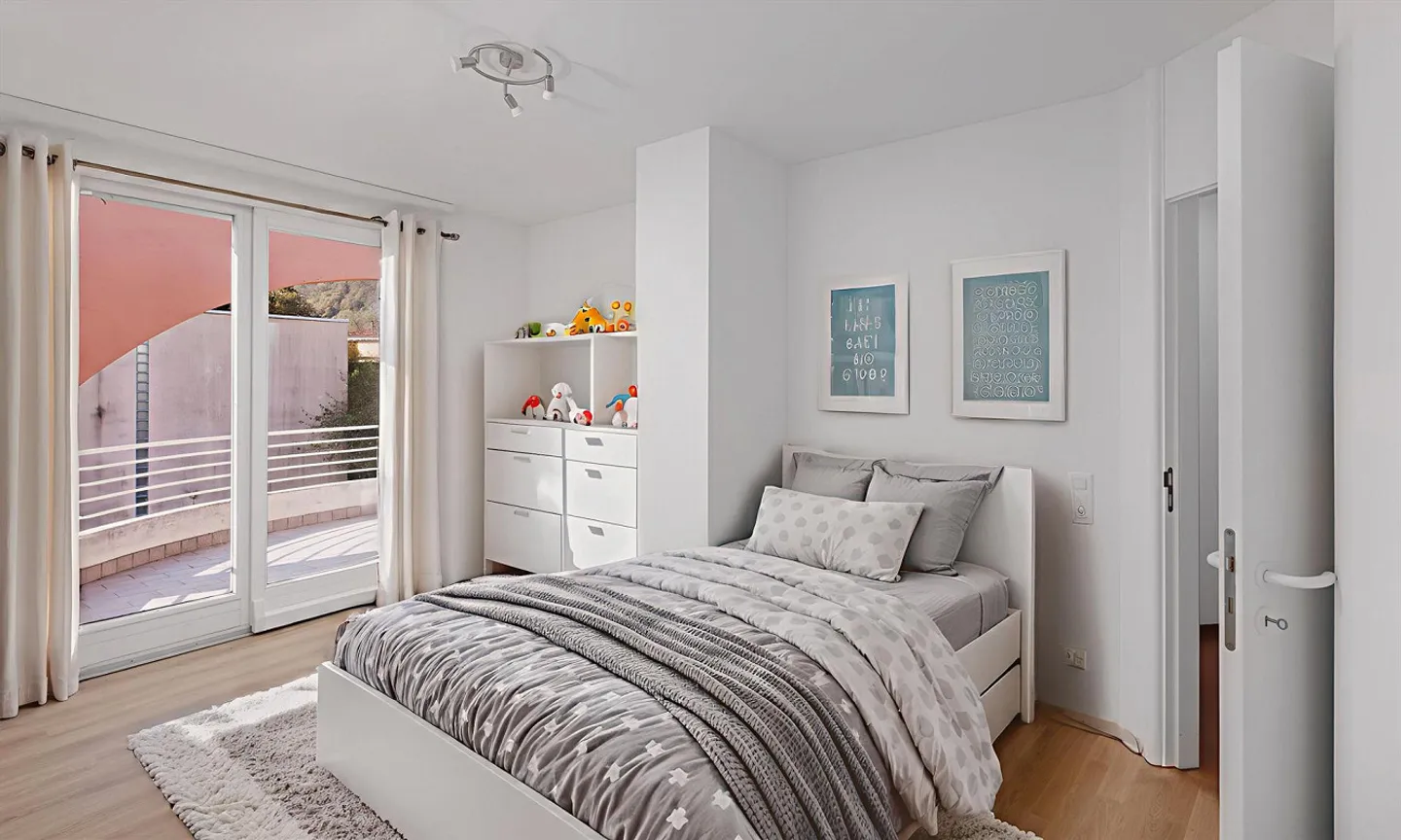 Einfamilienhaus mit 6.5 Zimmern und Garten in Bedano - Foto 6 von 12