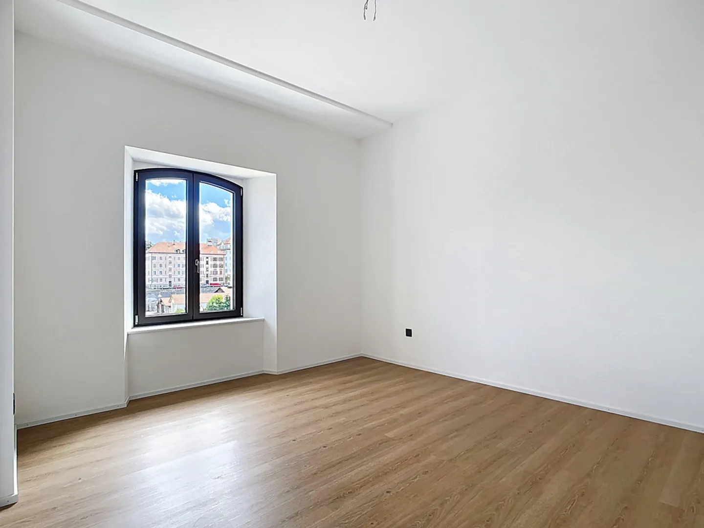 Appartement avec encadrement 2.5 pièces avec balcon - Photo 7 sur 11