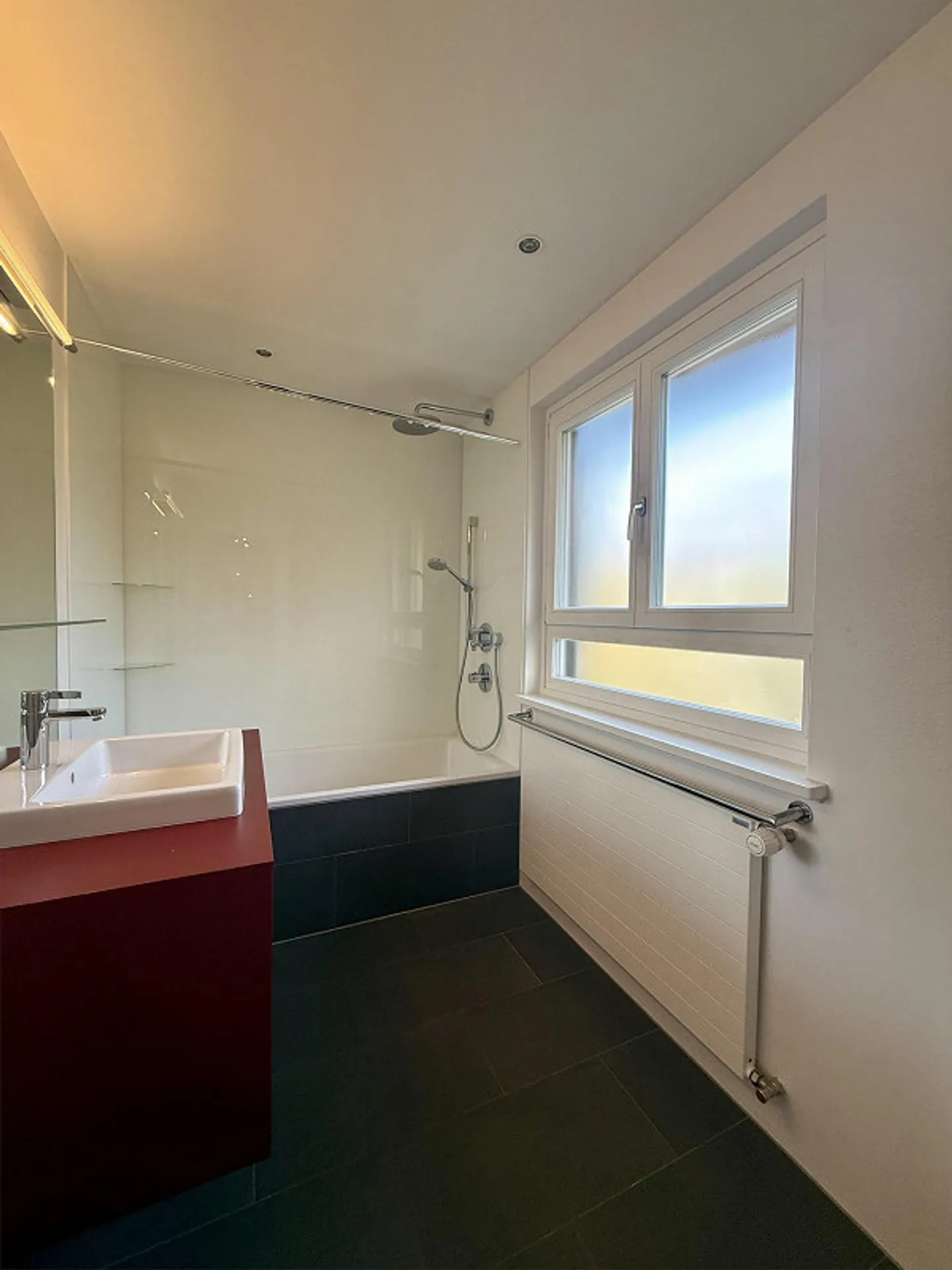 Charmante 3.5 Zimmer-Einliegerwohnung - Photo 8 sur 11