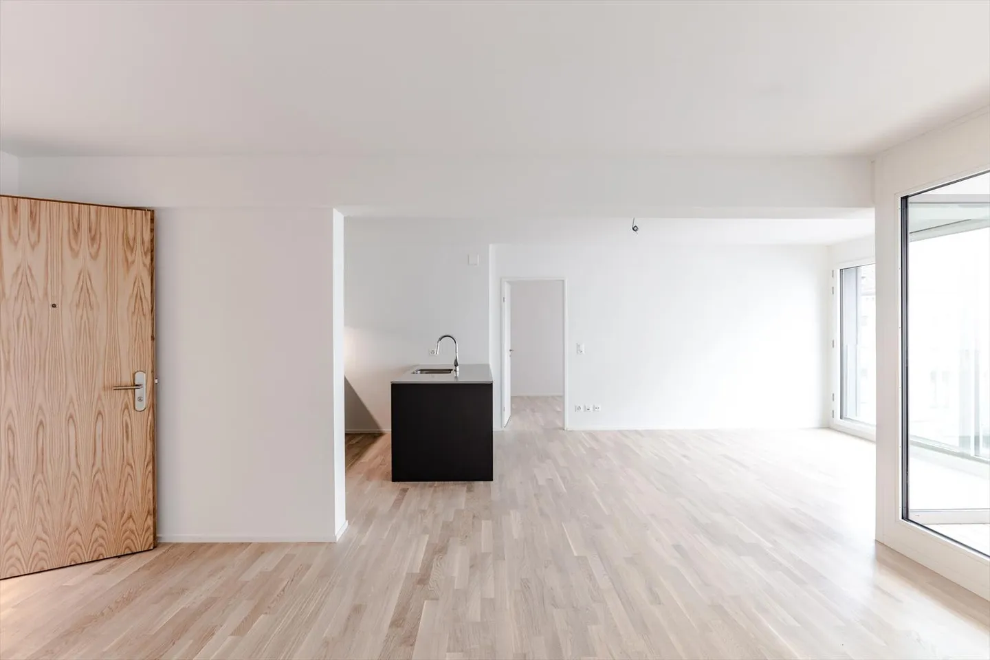 Apartment for rent - Photo 3 of 11