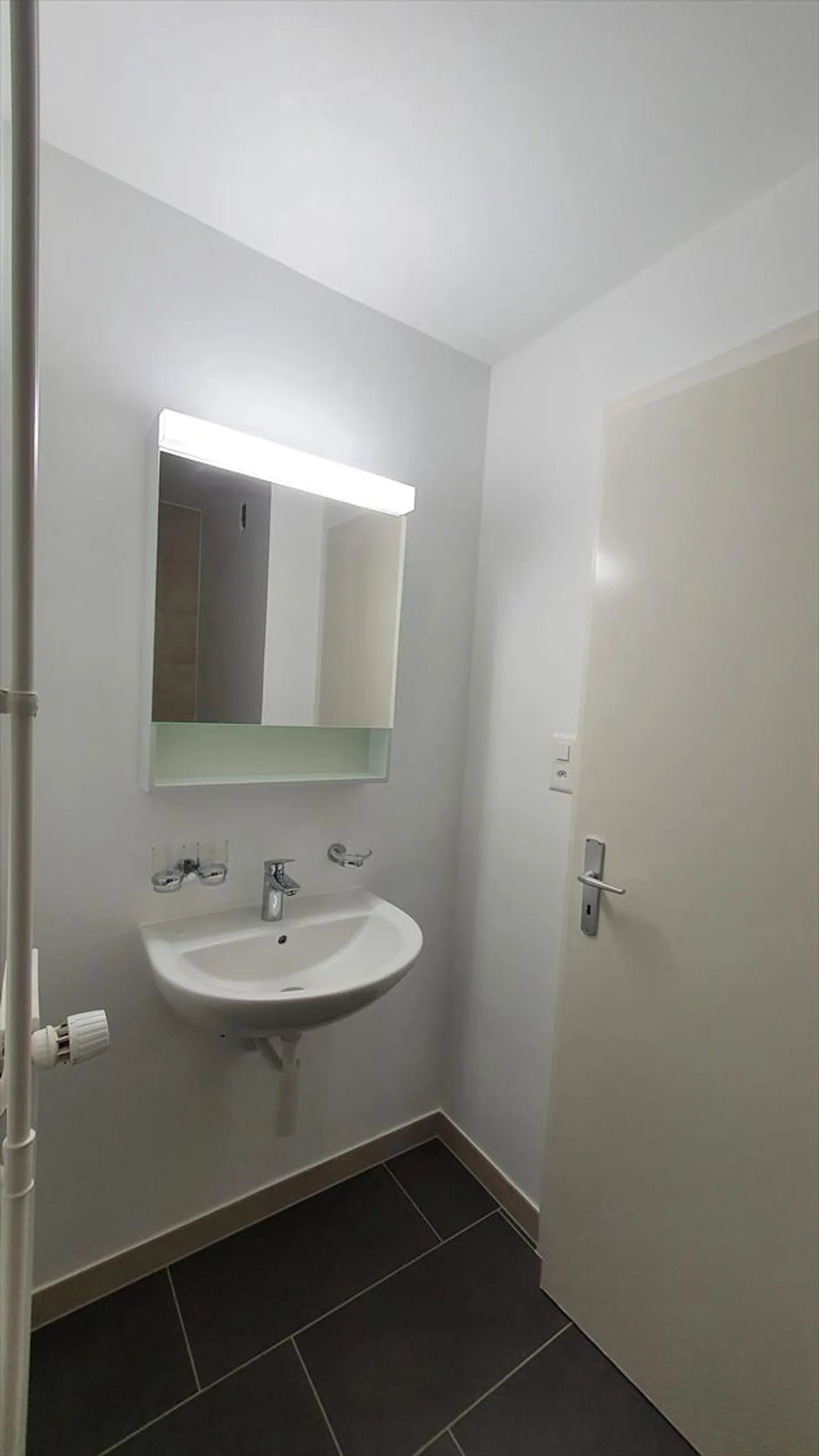 Magnifique appartement de 3,5 pièces avec balcon et belle vue à Le Locle - 1er loyer net gratuit - Photo 10 sur 10