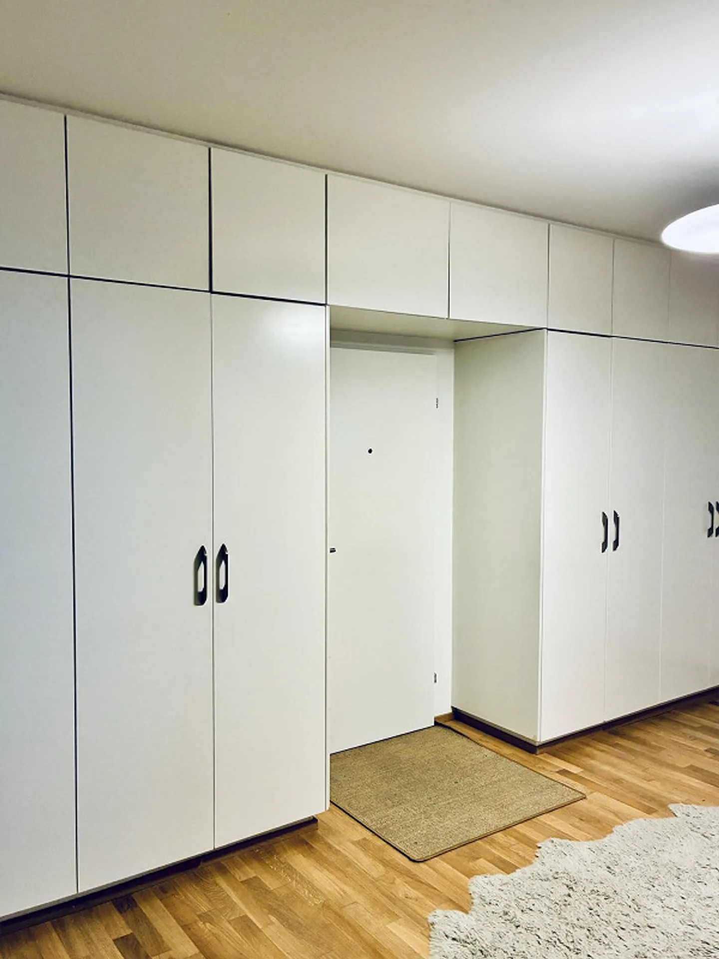 Spacious 3½-room old apartment, centrally located in Chur – approx. 92 m² - Photo 7 of 9