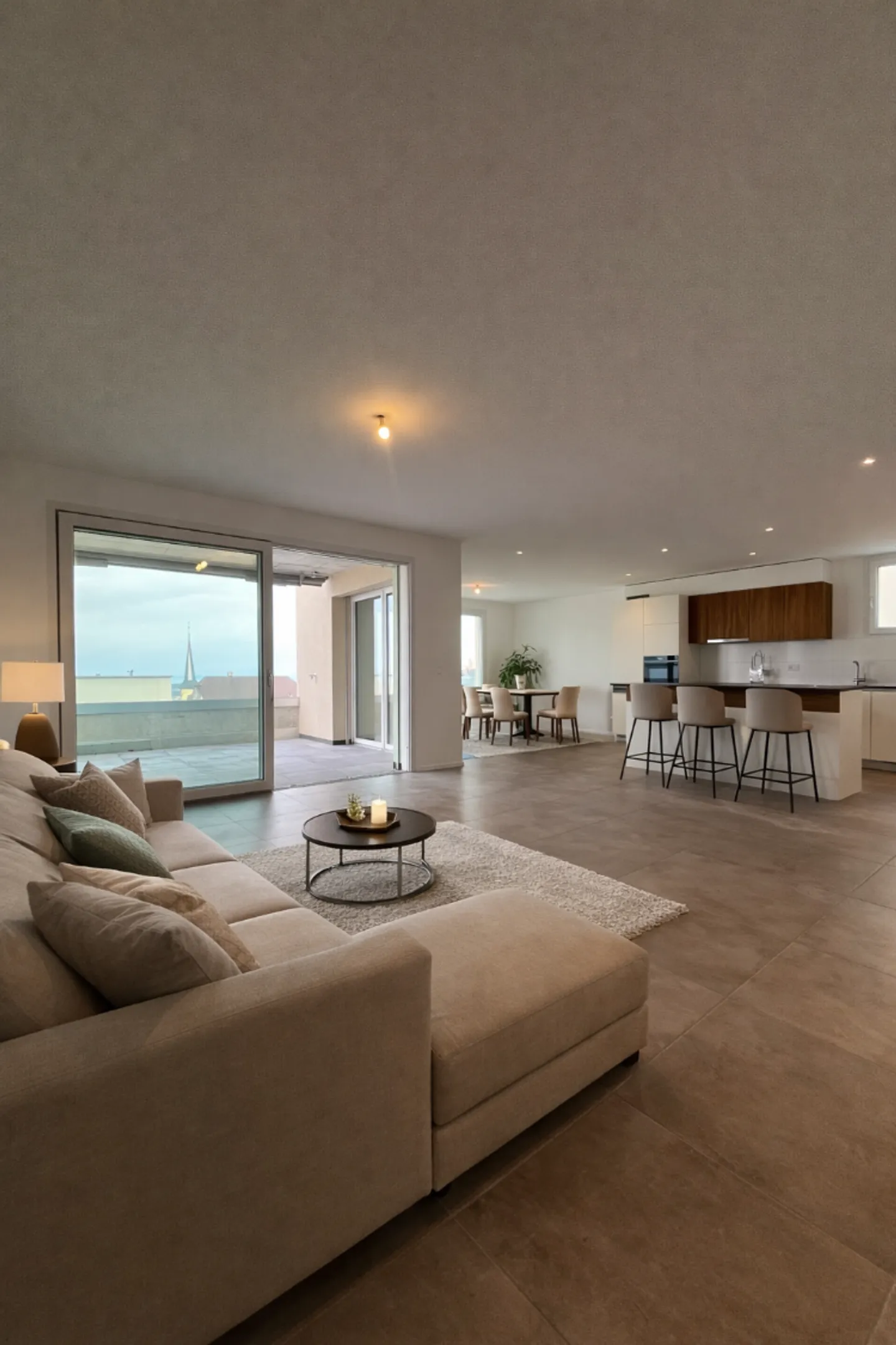 Magnificent 4.5-room apartment with large terrace and view - Photo 5 of 10