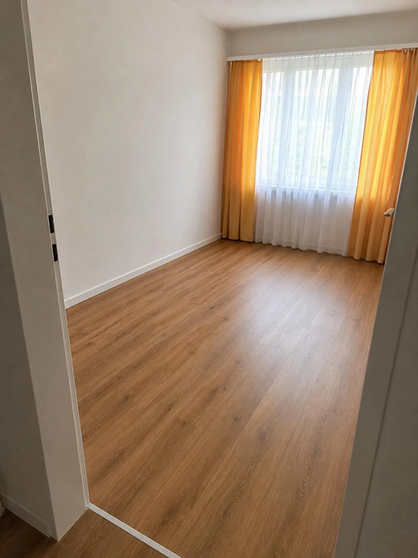 Modernes Apartment in Ebmatingen - Foto 7 von 8