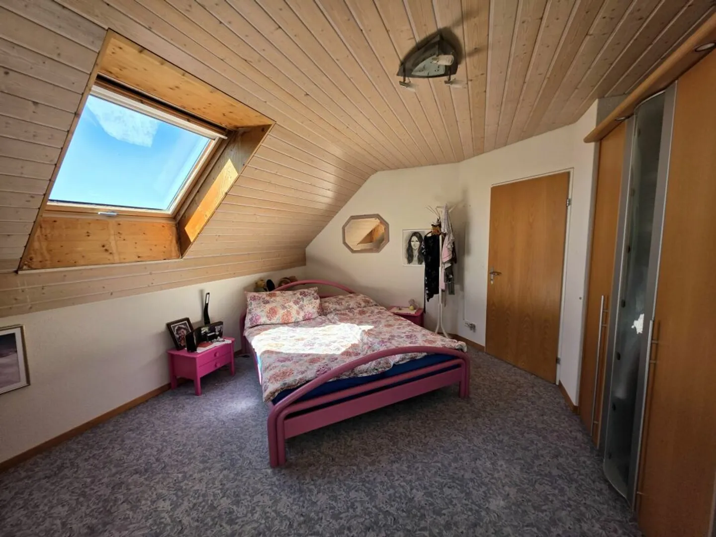 6.5 Zimmer Einfamilienhaus mit viel Platz für die ganze Familie - Foto 7 von 17