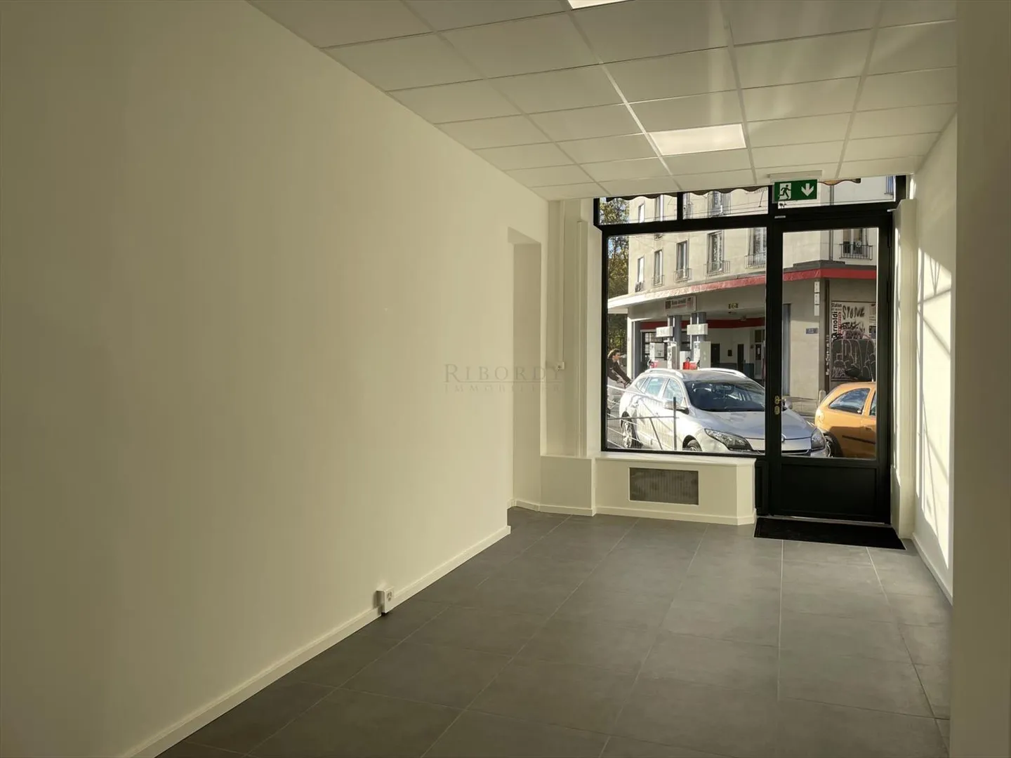 Ideale Arcade in der Rue de Carouge! - Foto 3 von 9