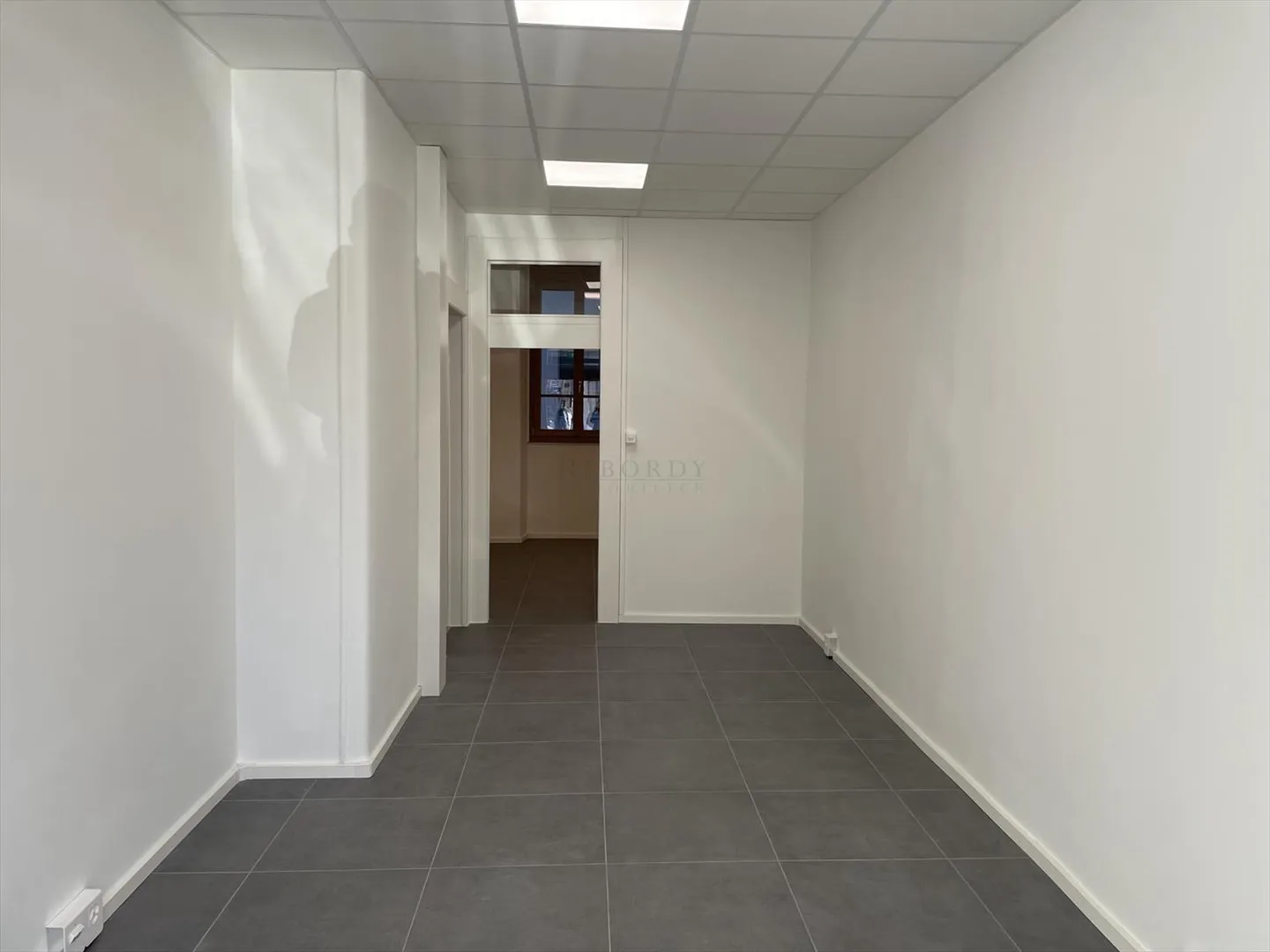 Ideale Arcade in der Rue de Carouge! - Foto 4 von 9