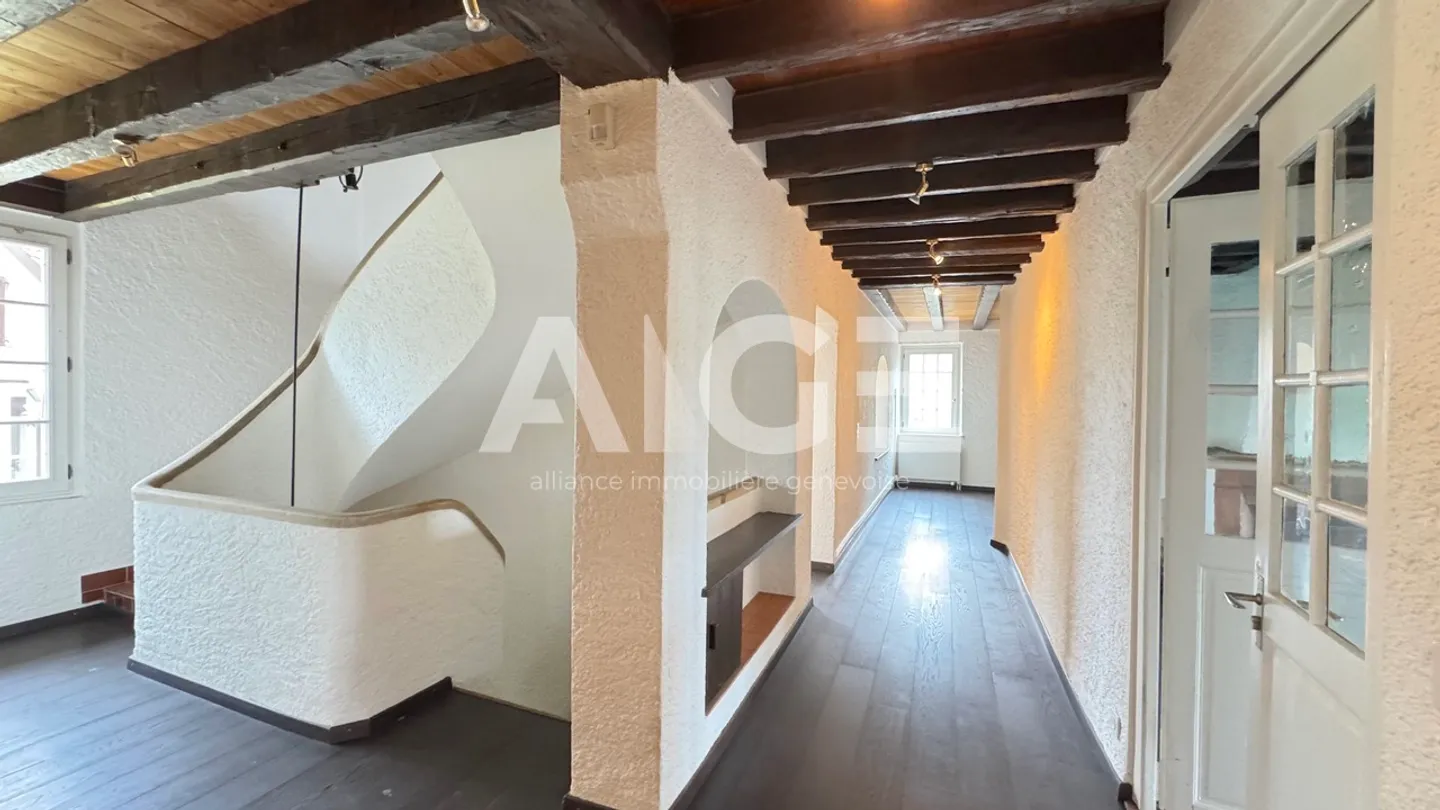 Villa Charmante avec Parc Spacieux - Photo 10 sur 11