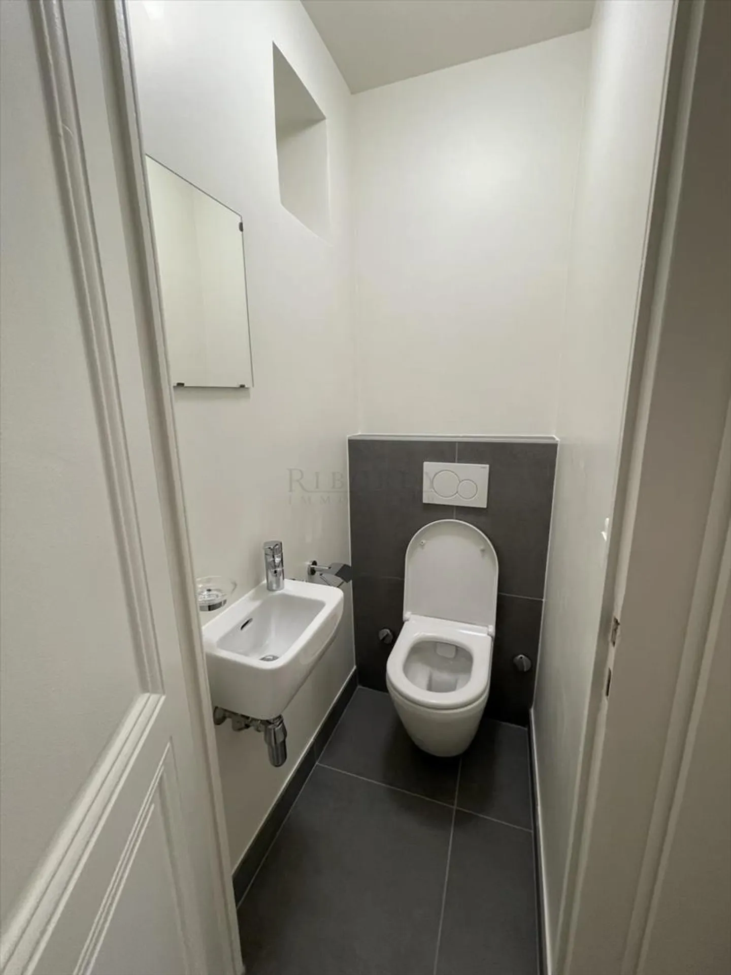 Ideale Arcade in der Rue de Carouge! - Foto 7 von 9