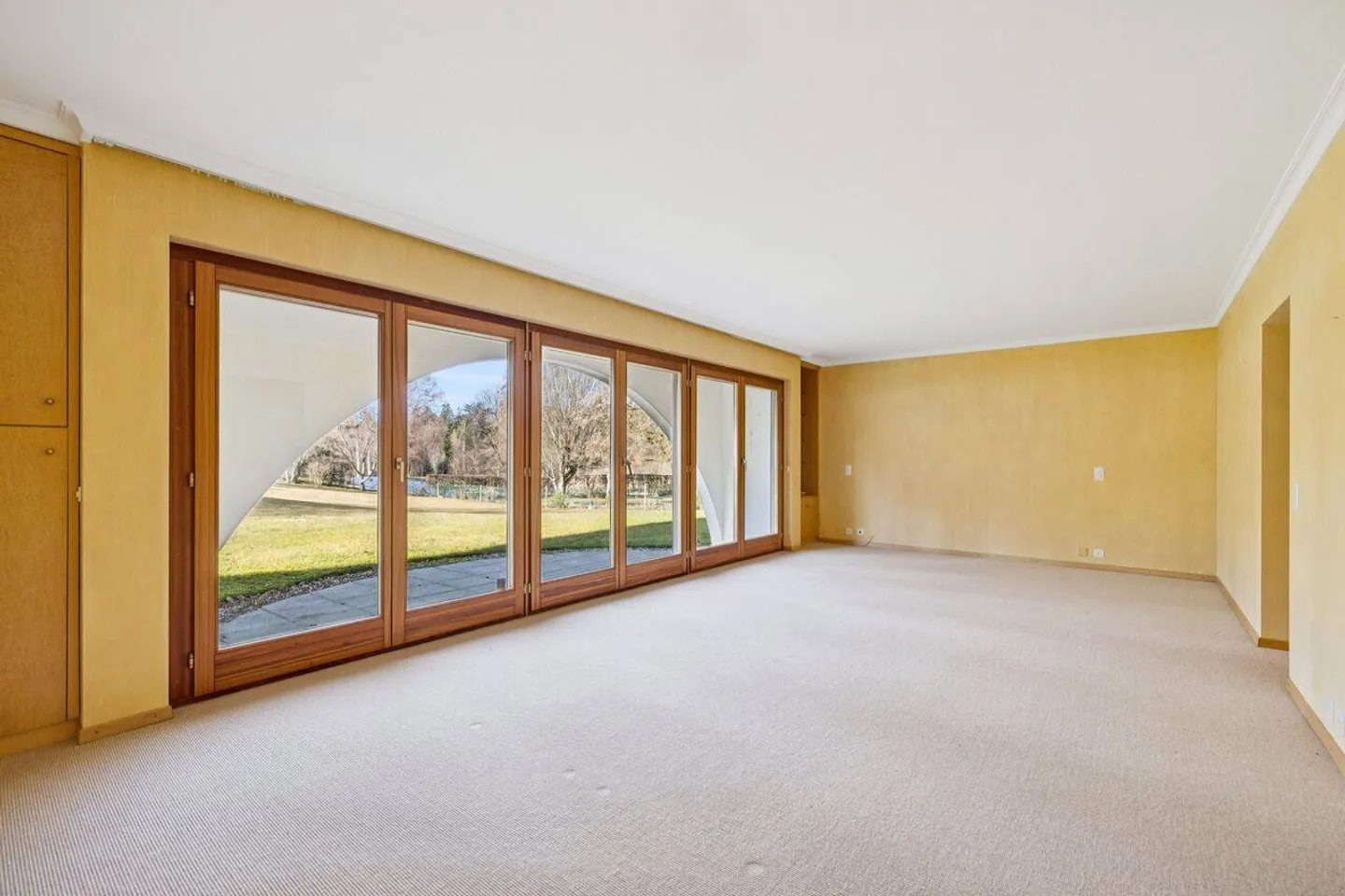 On the Edge of the Lausanne Golf - Important Building Plot - Photo 8 of 13