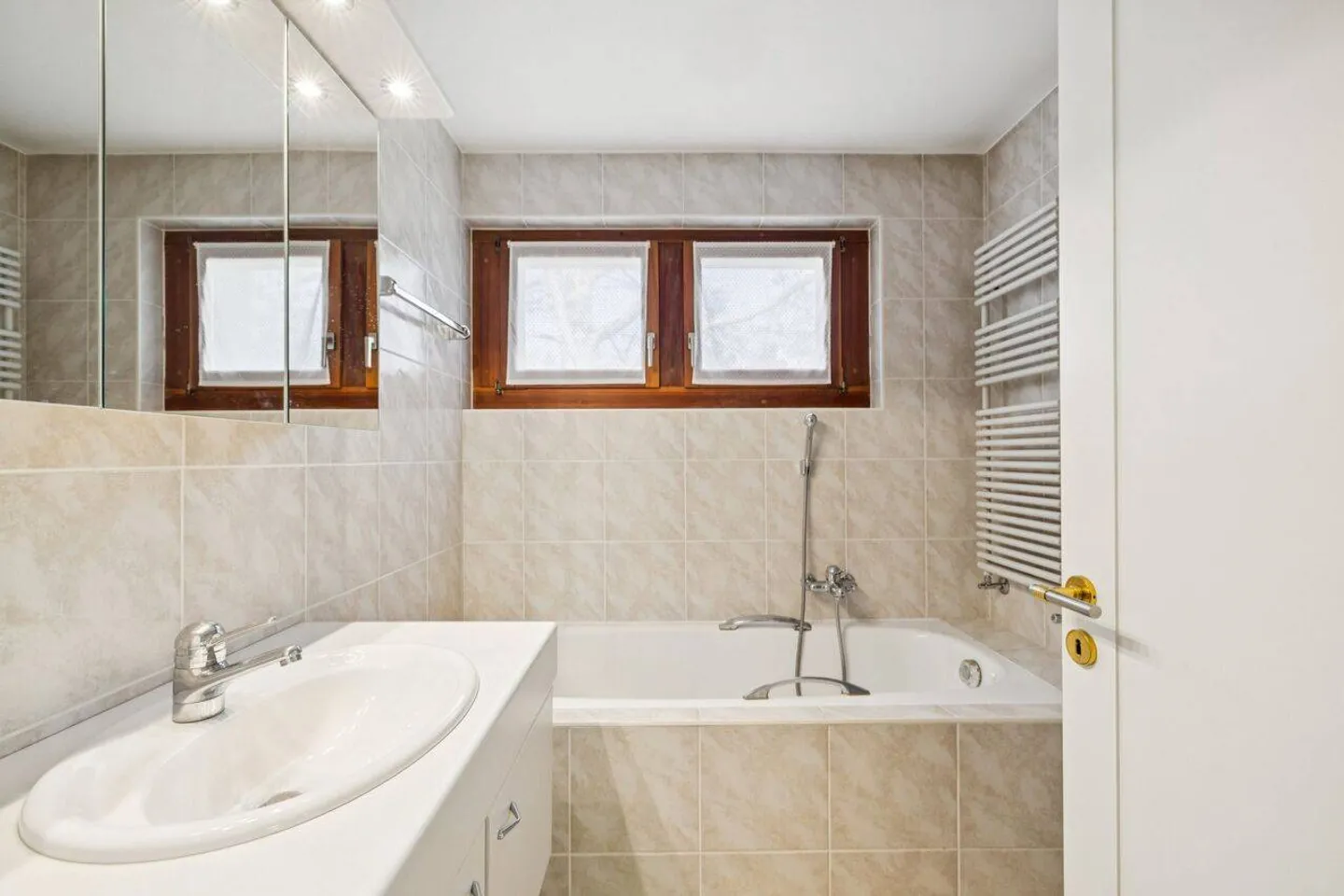 On the Edge of the Lausanne Golf - Important Building Plot - Photo 13 of 13