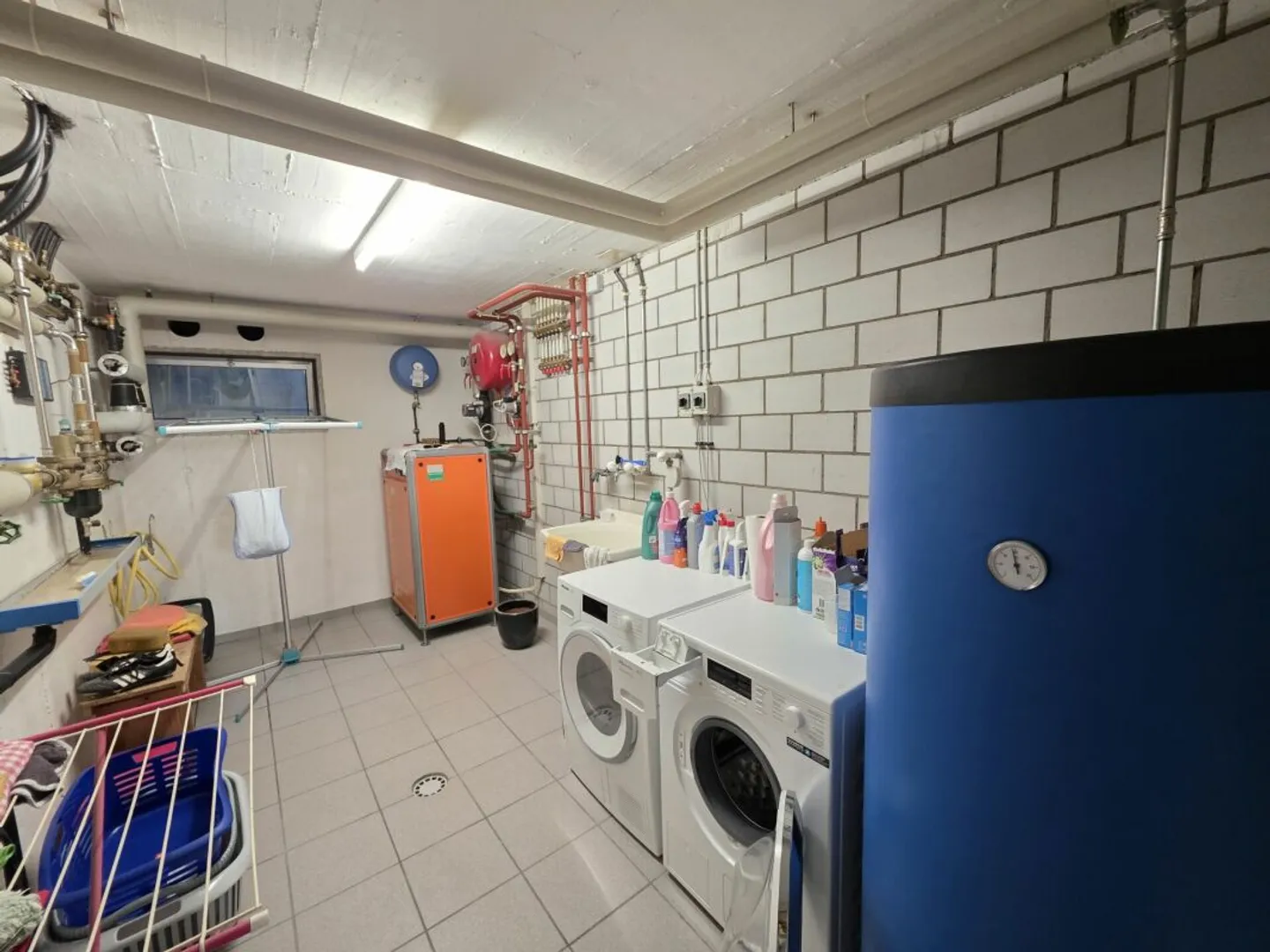 6.5 Zimmer Einfamilienhaus mit viel Platz für die ganze Familie - Foto 14 von 17