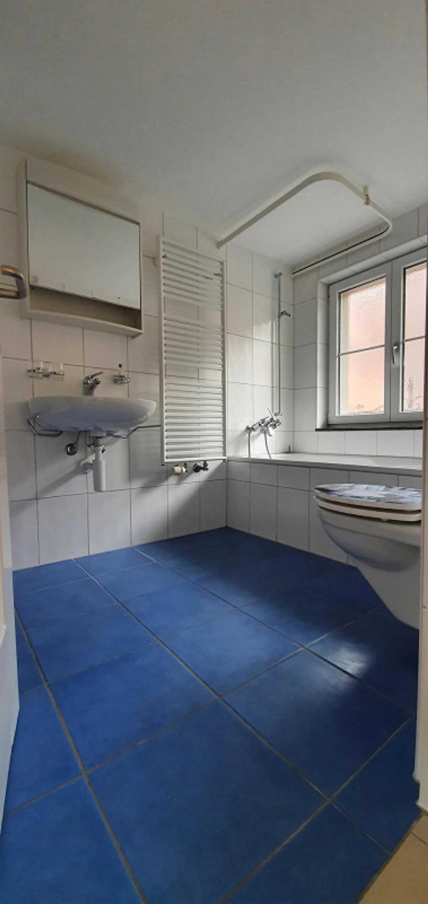 gemütliche 2.5-Zimmerwohnung im 1. OG in Kerzers zu vermieten - Photo 5 sur 7