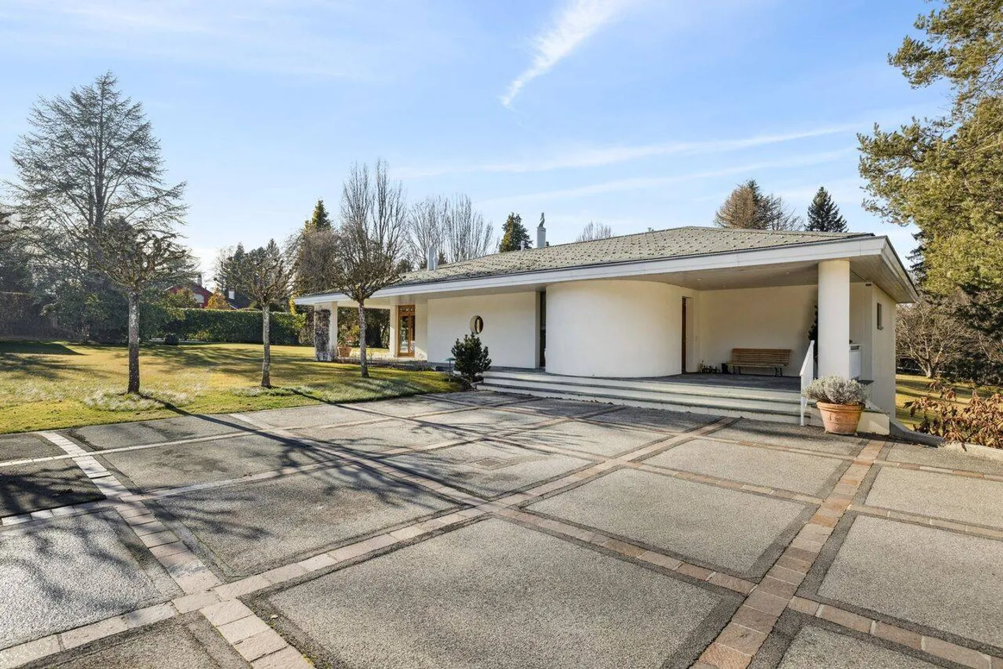 On the Edge of the Lausanne Golf - Important Building Plot - Photo 1 of 13