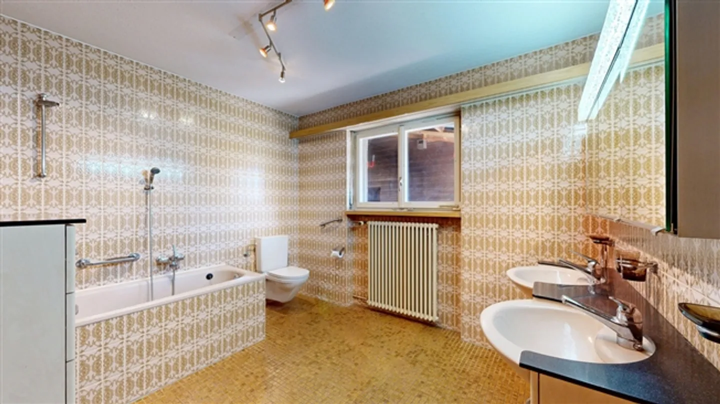 «Grosses 6.5-Zimmer-Einfamilienhaus mit Garage» - Foto 5 von 20