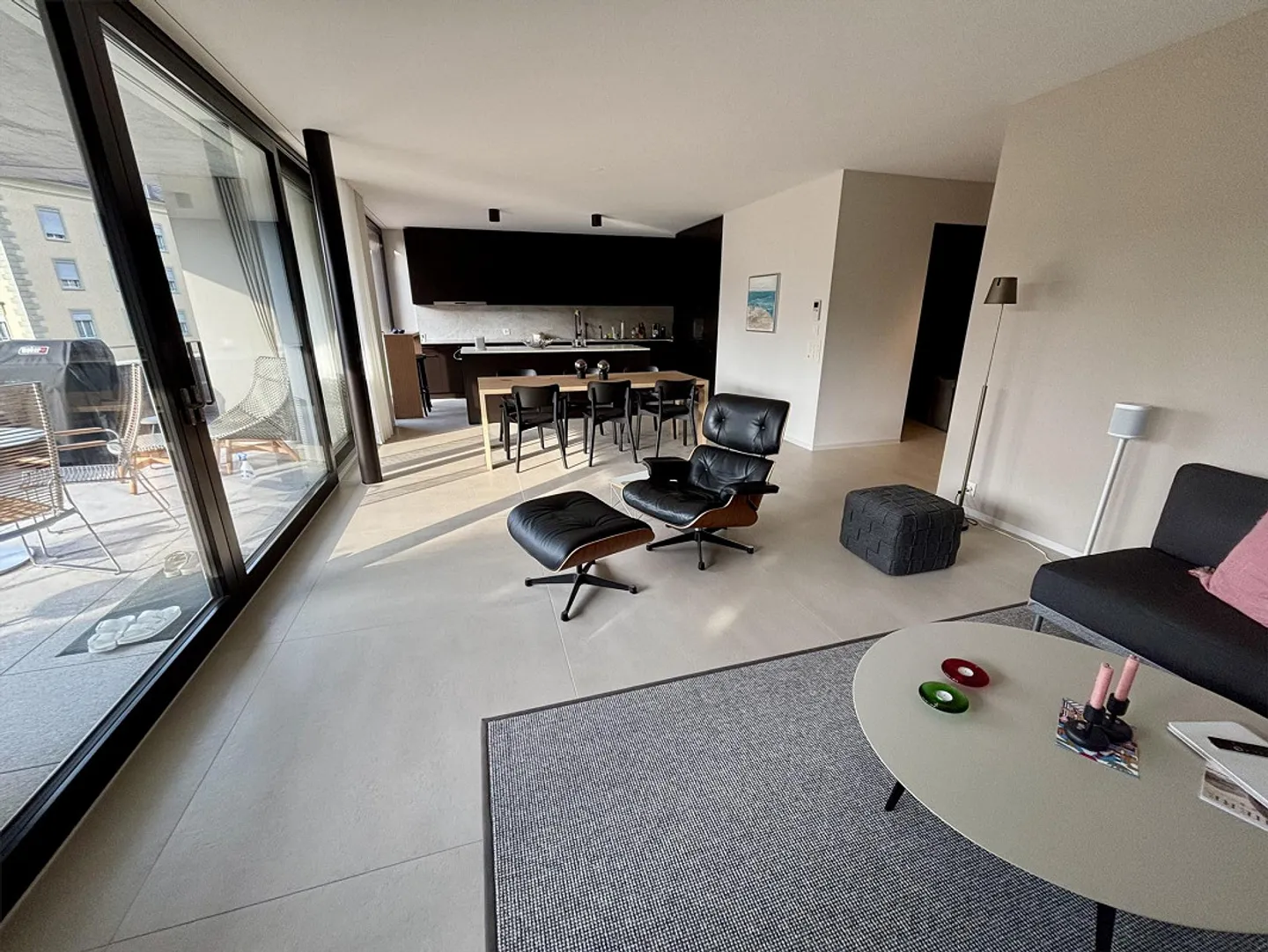 Casa elegante in posizione privilegiata - Foto 2 di 17