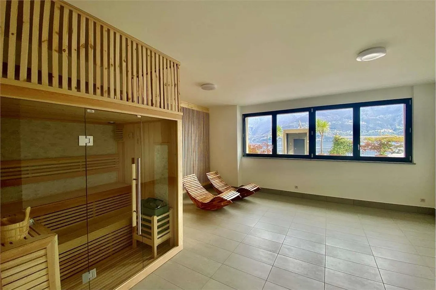 Exklusive Wohnung mit atemberaubendem Blick auf den Lago Maggiore - Foto 8 von 13
