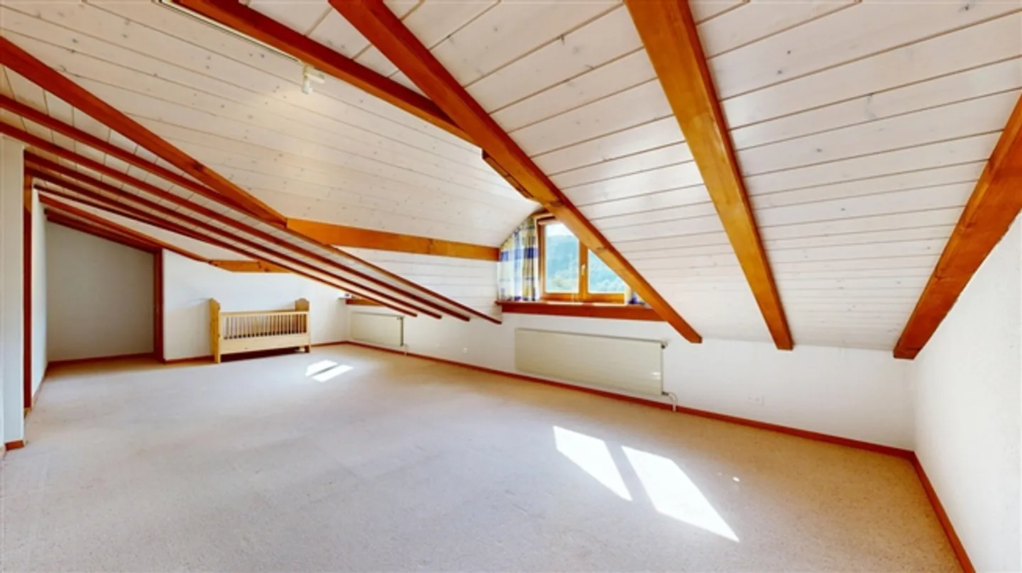 «Grosses 6.5-Zimmer-Einfamilienhaus mit Garage» - Foto 8 von 20