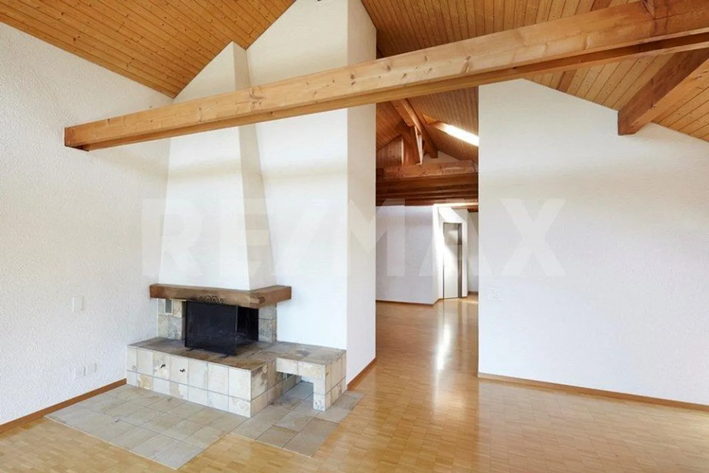 Oasis de 4 pièces dans le vert avec vue panoramique dans le quartier «Bergfrieden» - Photo 2 sur 11