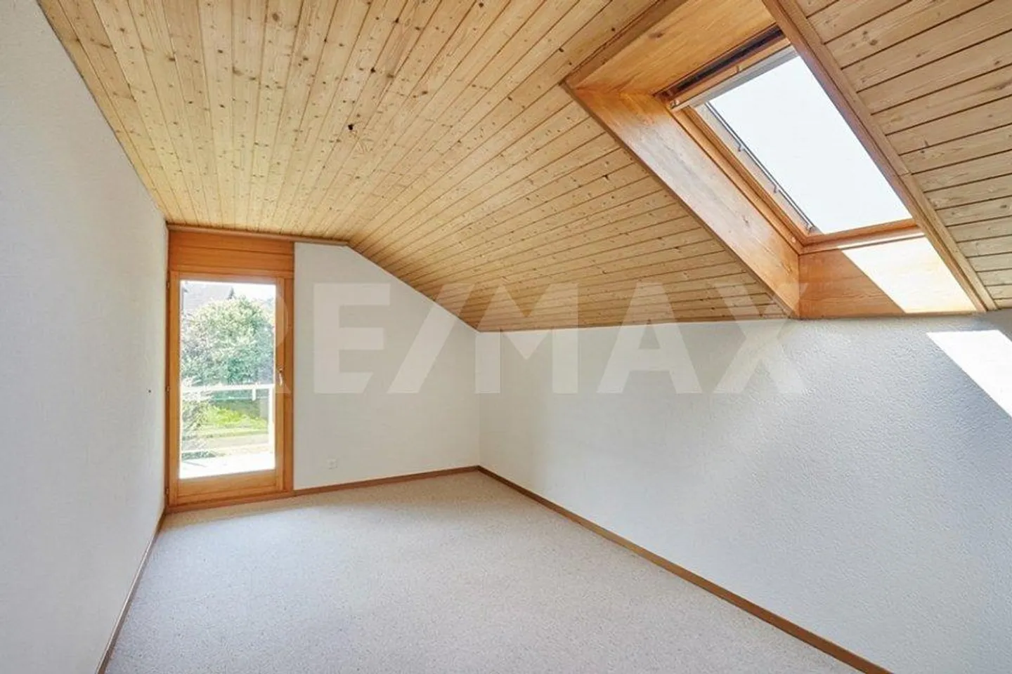 Oasis de 4 pièces dans le vert avec vue panoramique dans le quartier «Bergfrieden» - Photo 5 sur 11