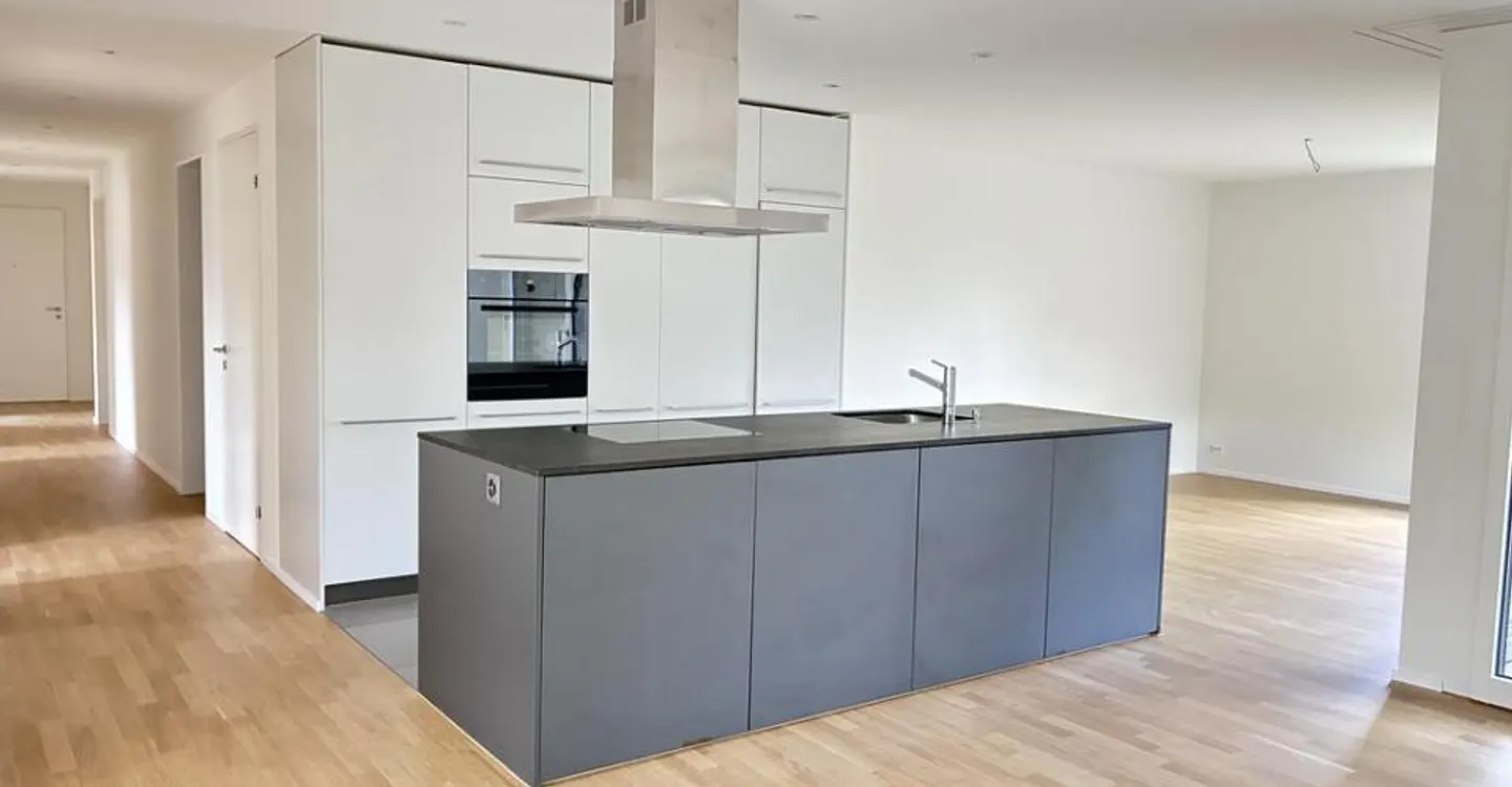 Geräumige Wohnung mit Balkon - Foto 2 von 9