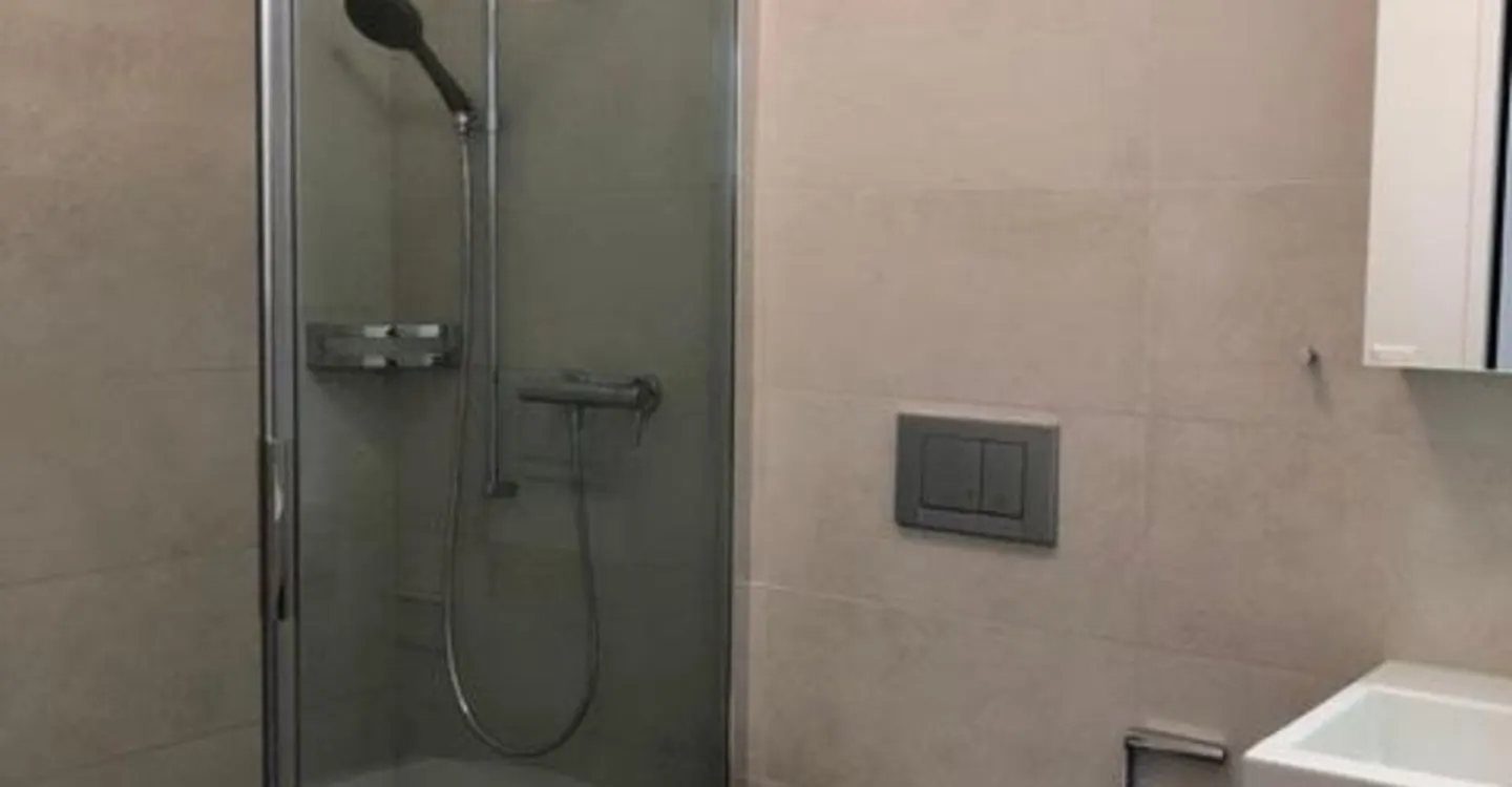 Geräumige Wohnung mit Balkon - Foto 4 von 9