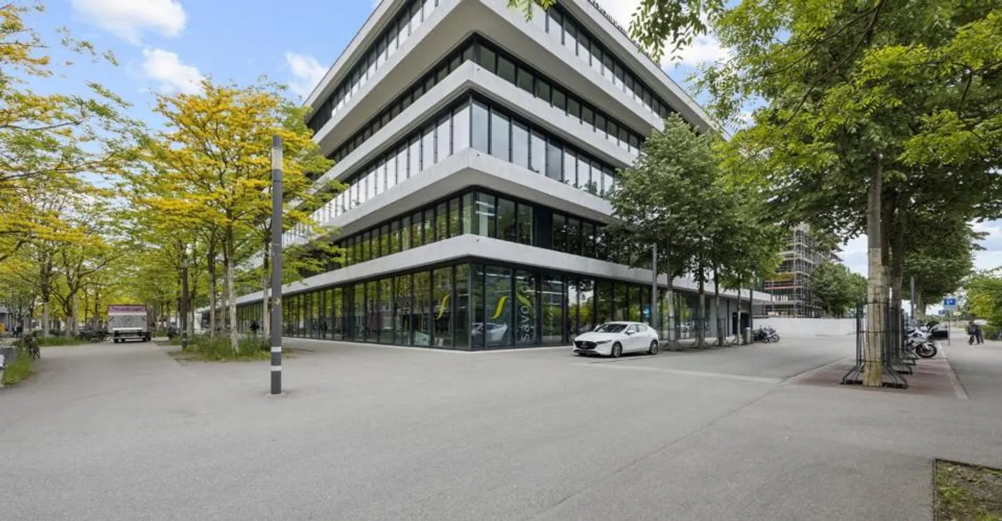 Attractive office space for rent - Photo 1 of 5
