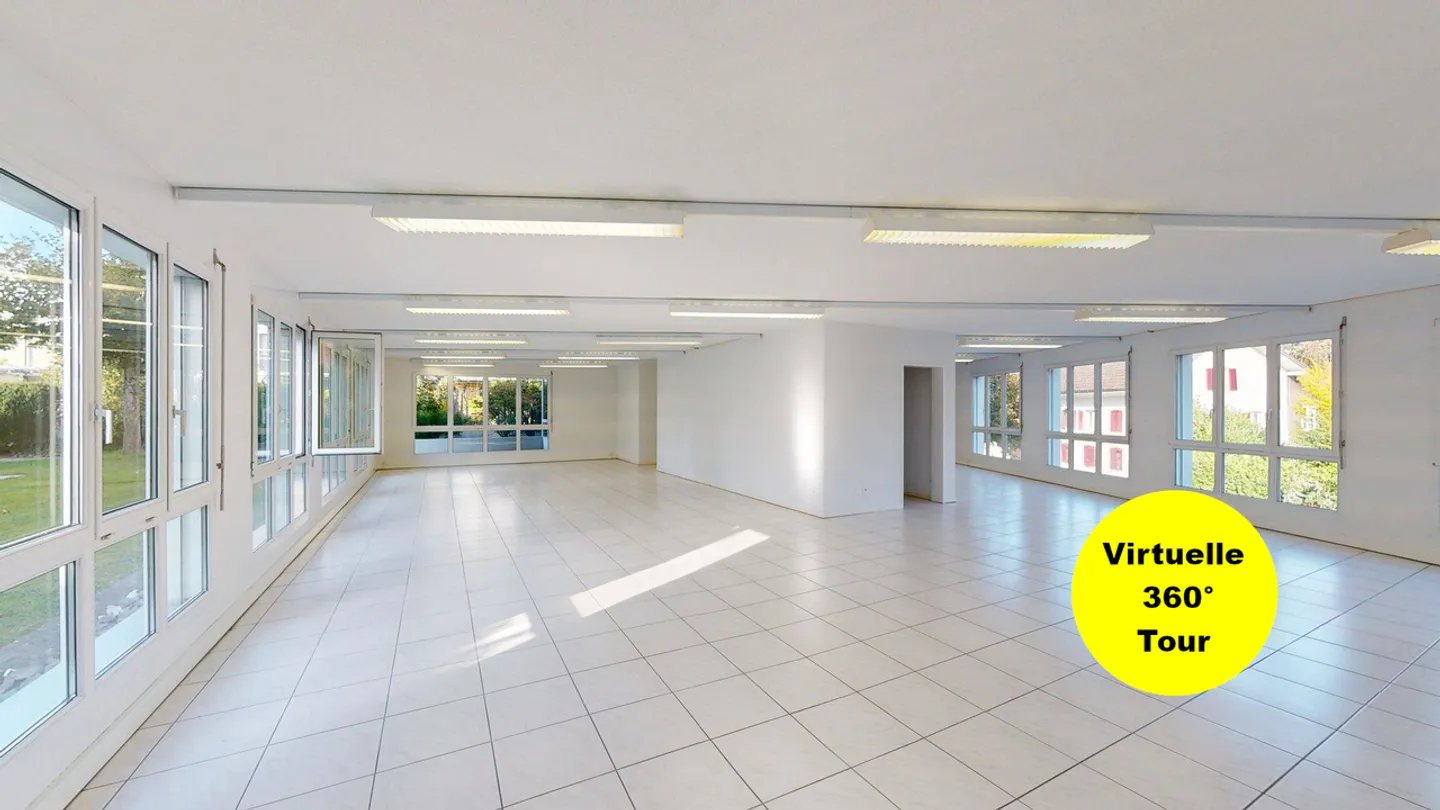 Ideale per la tua attività - Spazio commerciale o ufficio a Kölliken - Foto 1 di 15
