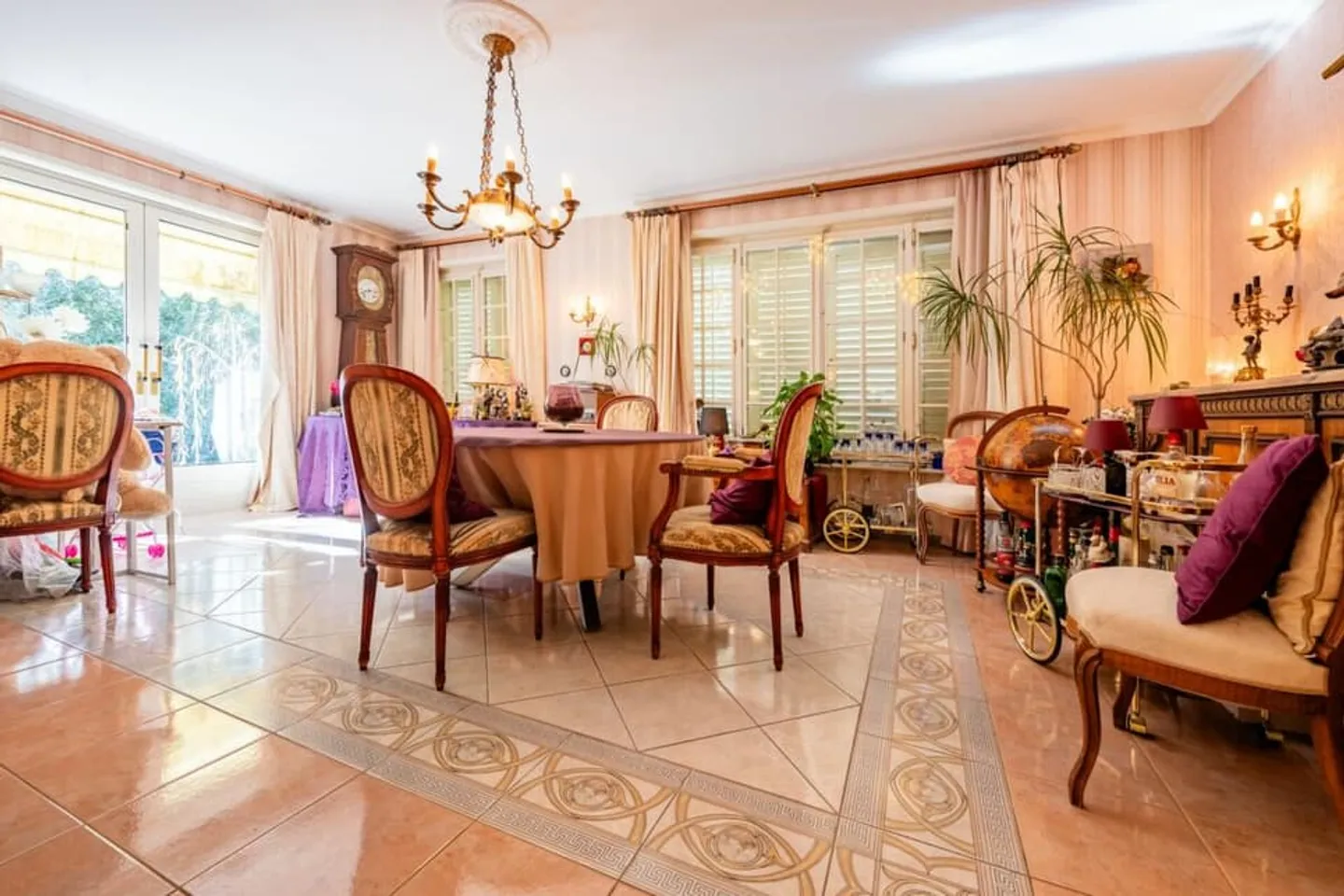 In esclusiva a Lutry - Spaziosa villa familiare con giardino e vista panoramica - Foto 4 di 7