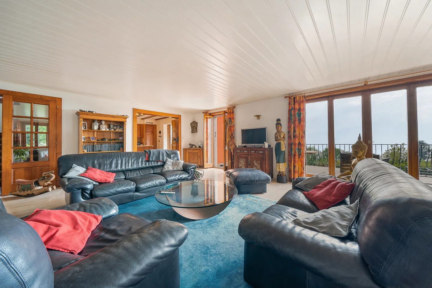 Hervorragendes Einfamilienhaus mit herrlichem Seeblick - Foto 3 von 12