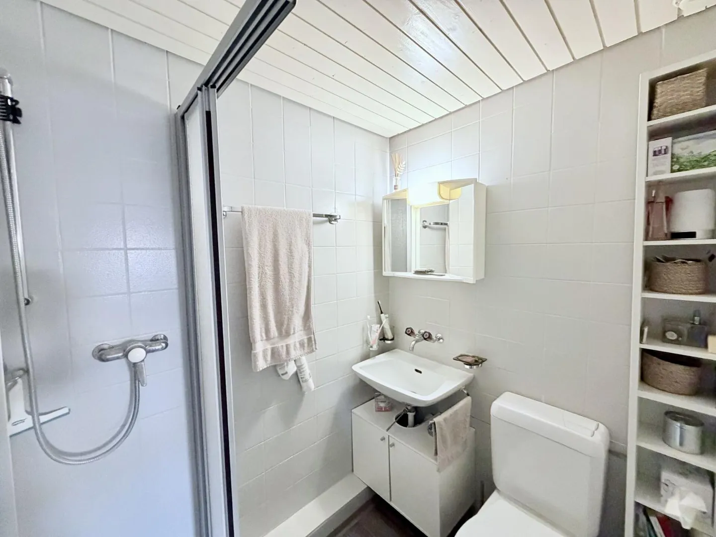 Attic apartment with 4.5 rooms - Photo 9 of 9