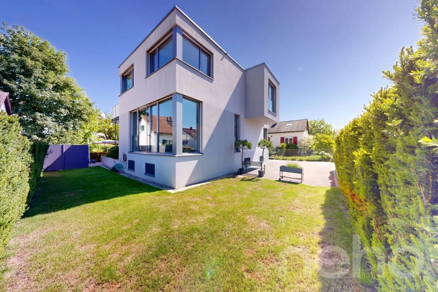 Casa unifamiliare moderna con grande giardino a Dietikon - Foto 2 di 12