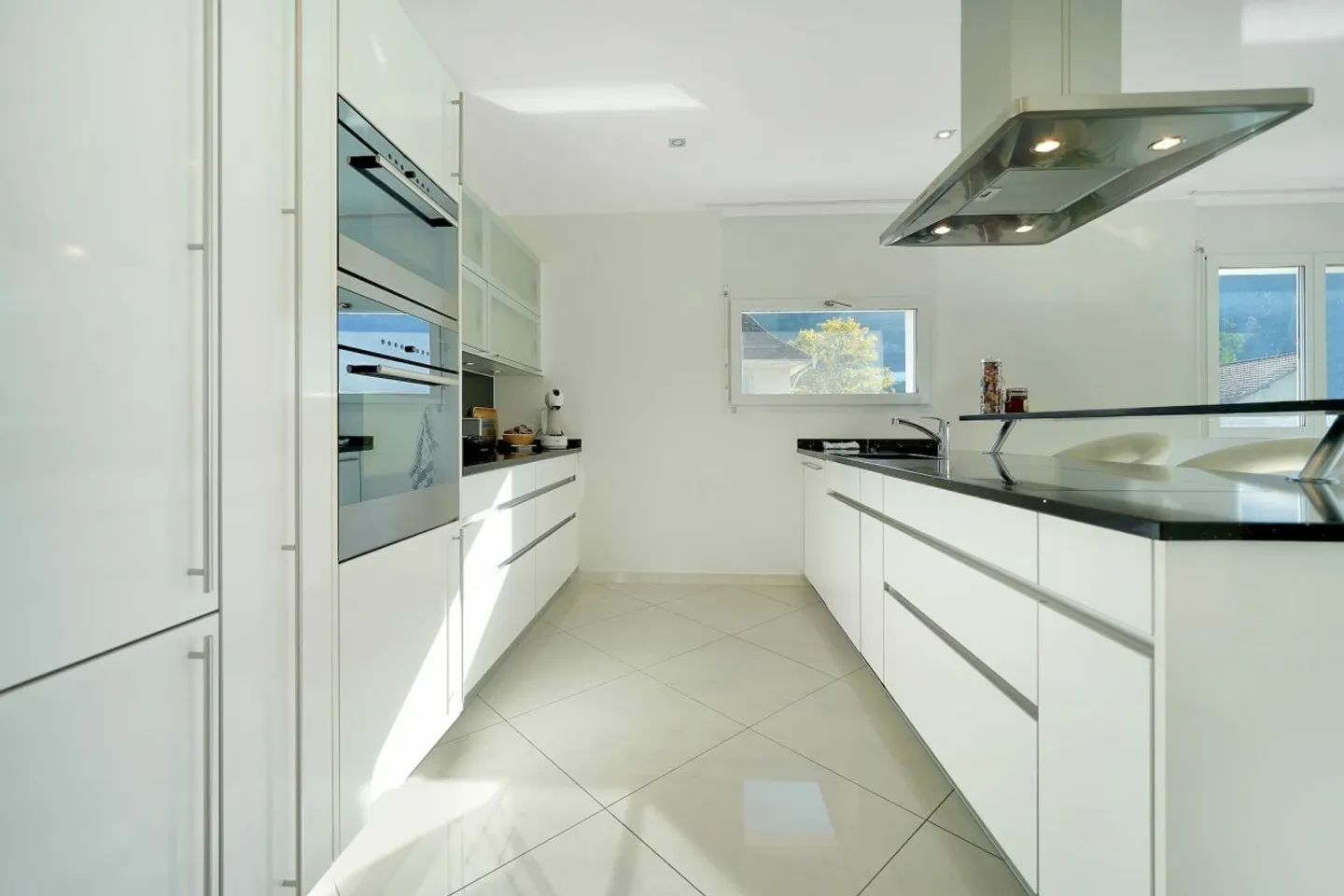 Casa unifamiliare semi-indipendente quasi nuova in posizione centrale con giardino - Foto 13 di 13