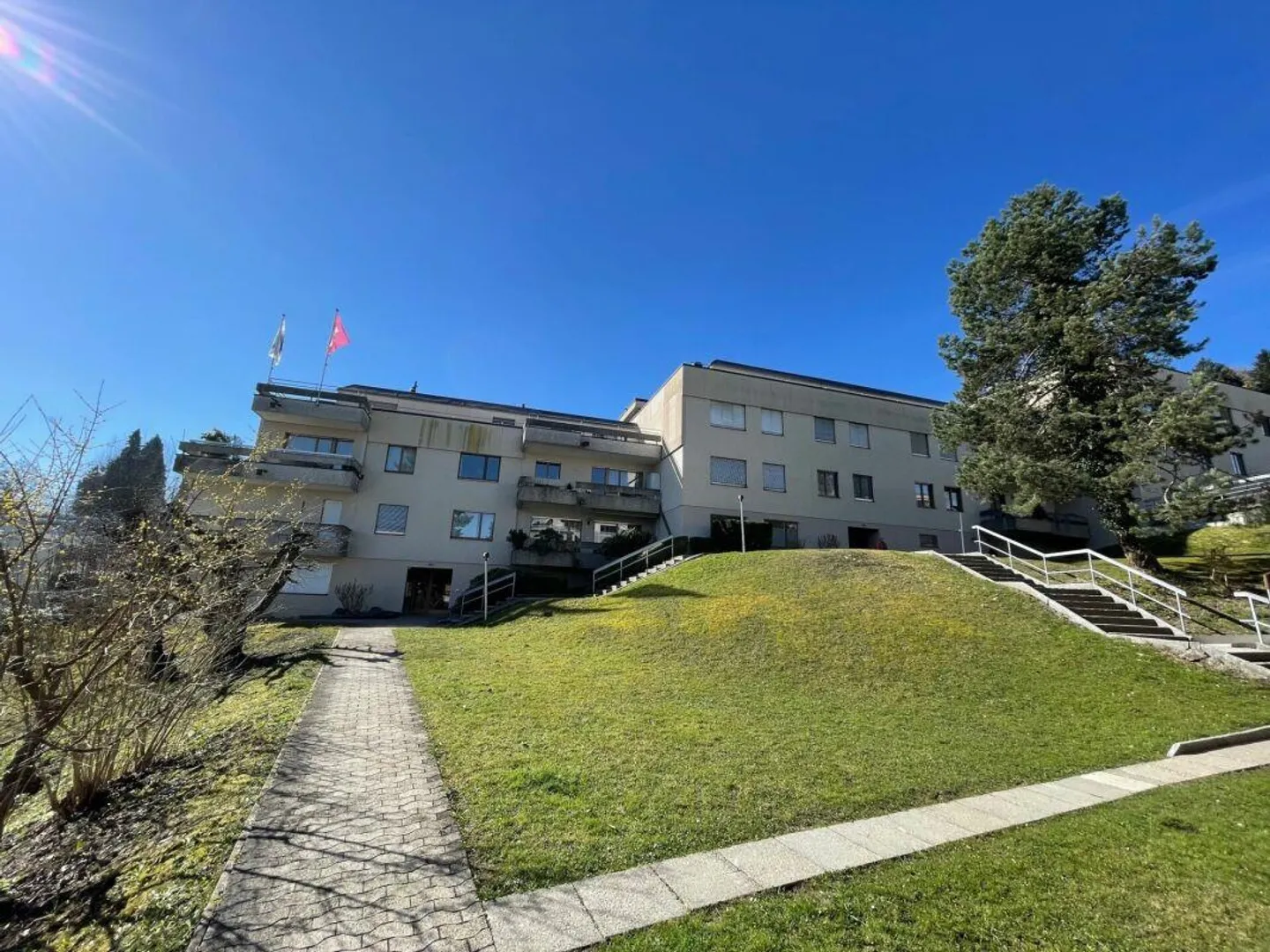 SPACIEUX IMPRESSIONNANT... - Photo 24 sur 25