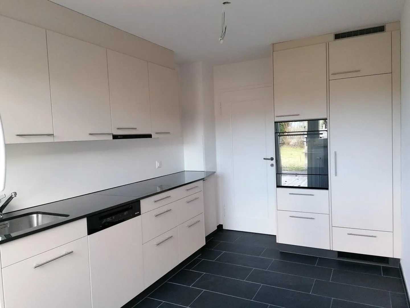 Reiheneinfamilienhaus sucht kleine Familie mit grünem Daumen - Foto 4 von 12